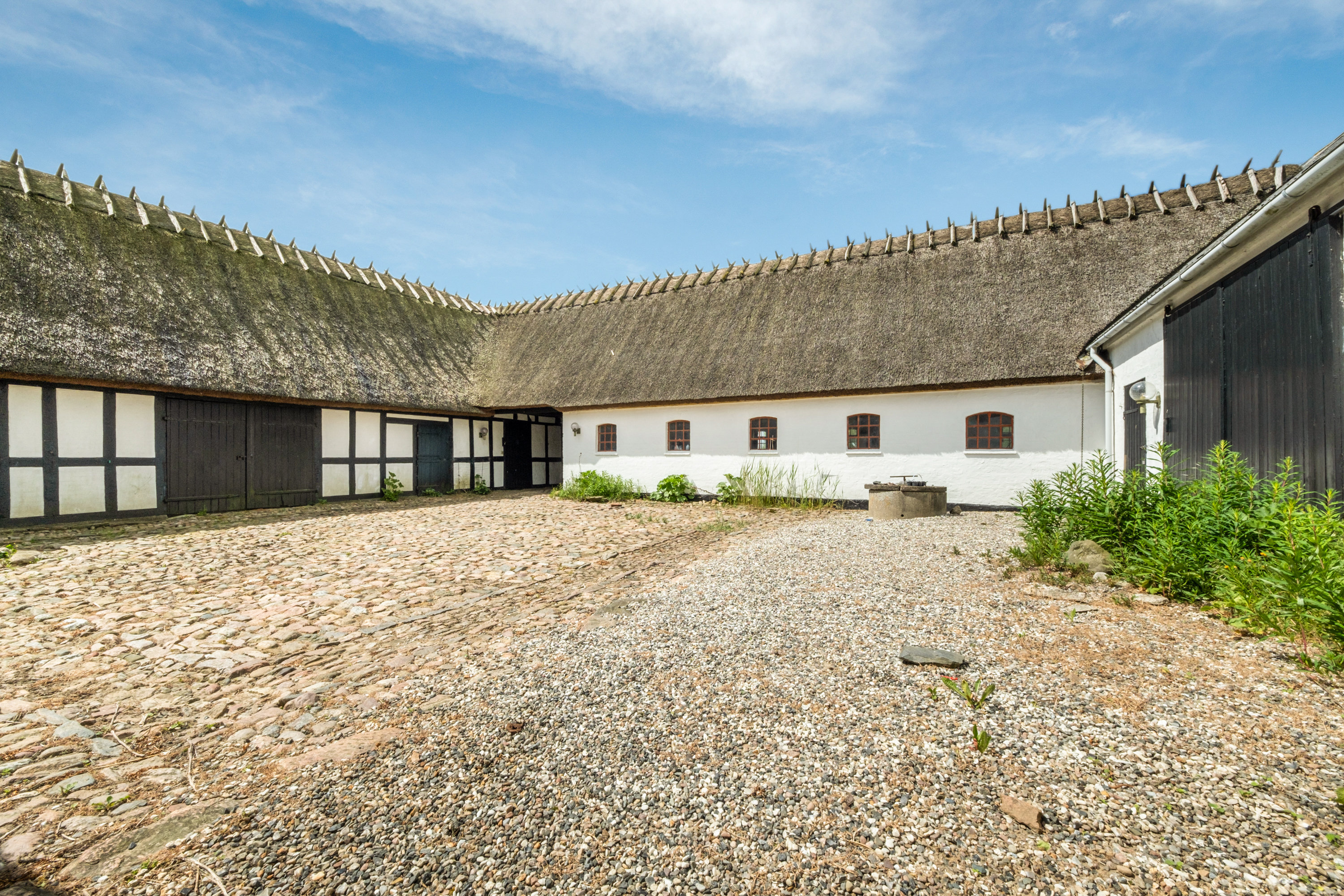 Fremhævet gårdsplads billede i fuldskærmstilstand. Billede af Grave Banke 7, Strandby Mk, 5683 Haarby