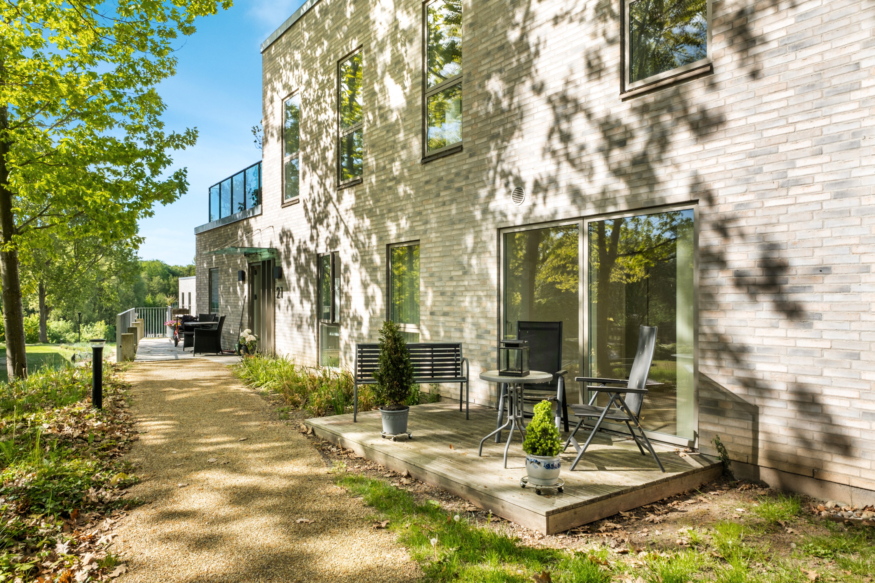 Fremhævet terrasse billede i fuldskærmstilstand. Billede af Ved Klinten 23, st.. tv., 5800 Nyborg