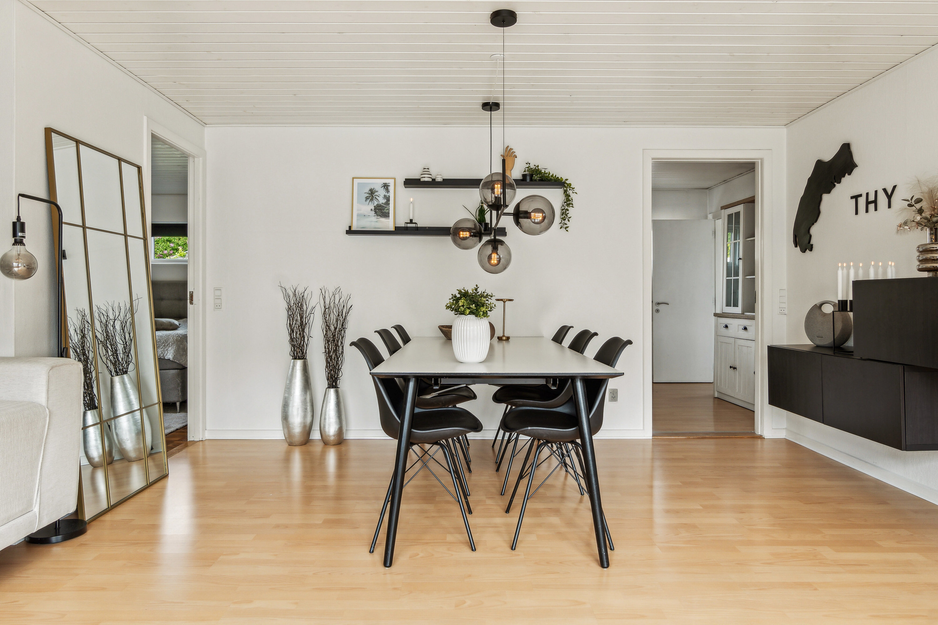 Fremhævet spisestue billede i fuldskærmstilstand. Billede af Dragsbæk Fjordvej 1B, 7700 Thisted