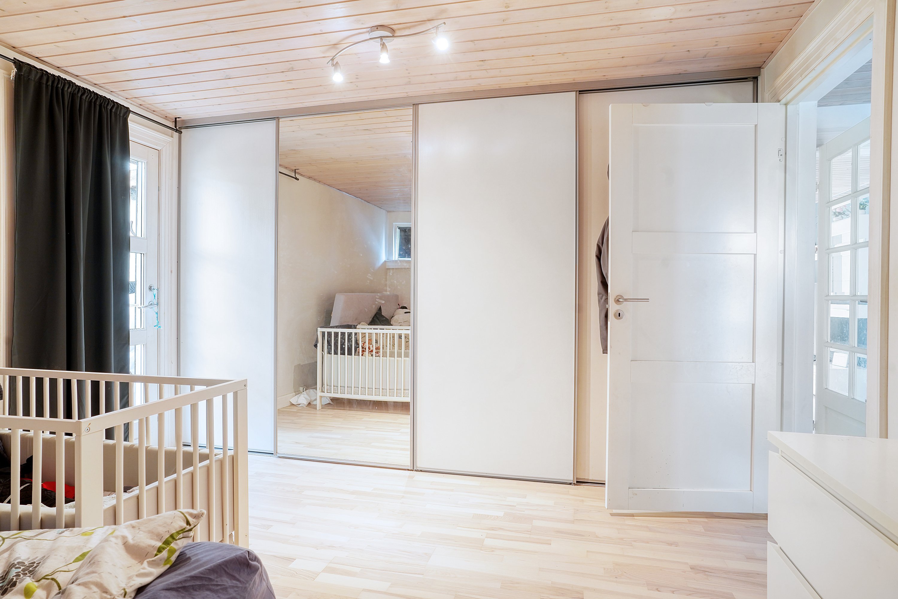 Fremhævet værelse billede i fuldskærmstilstand. Billede af Slåenvangen 5, Munkerup, 3120 Dronningmølle