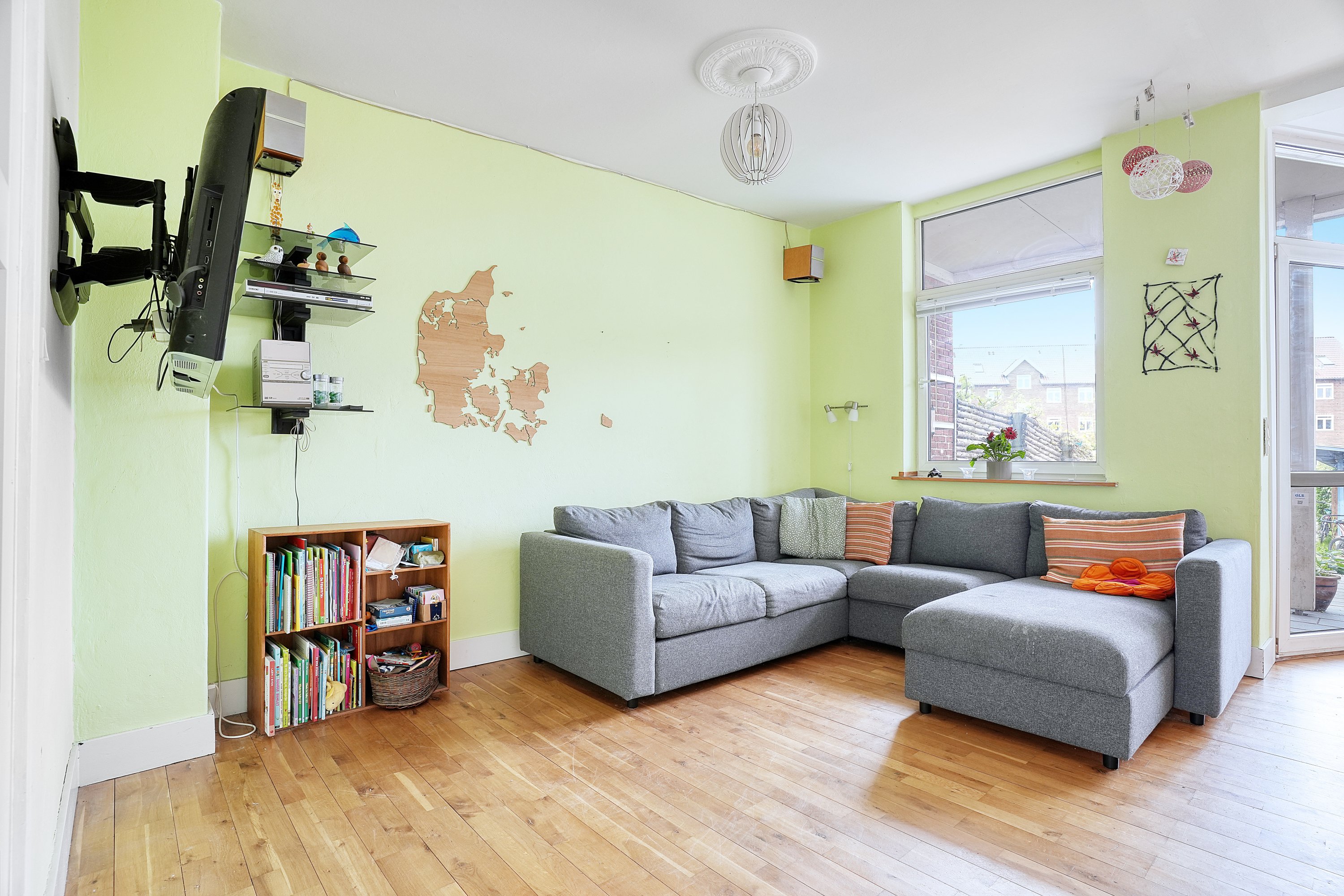 Fremhævet stue billede i fuldskærmstilstand. Billede af Vigerslev Allé 290, 2500 Valby