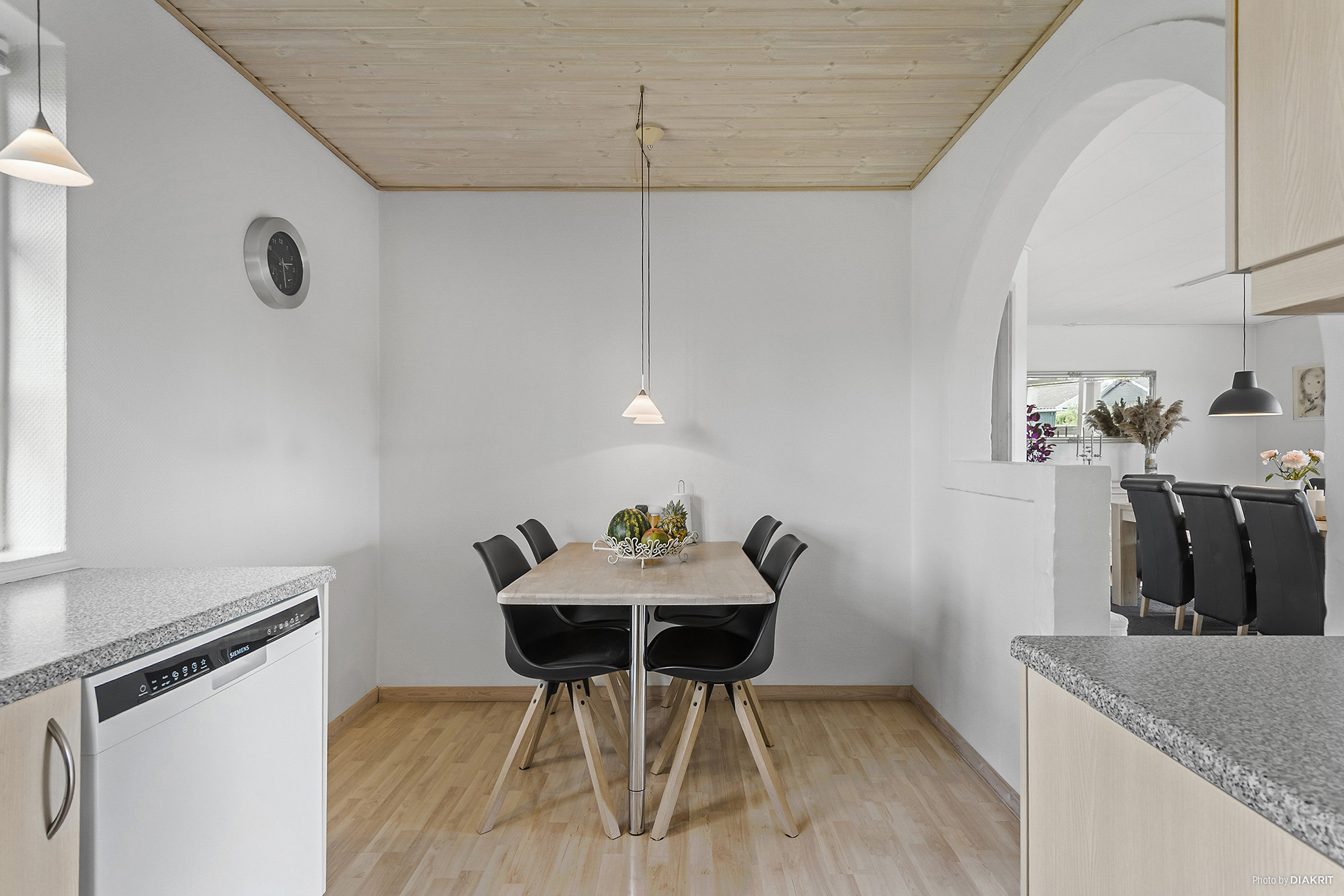 Fremhævet spisekøkken billede i fuldskærmstilstand. Billede af Engvangsvej 100, Strøby Egede, 4600 Køge