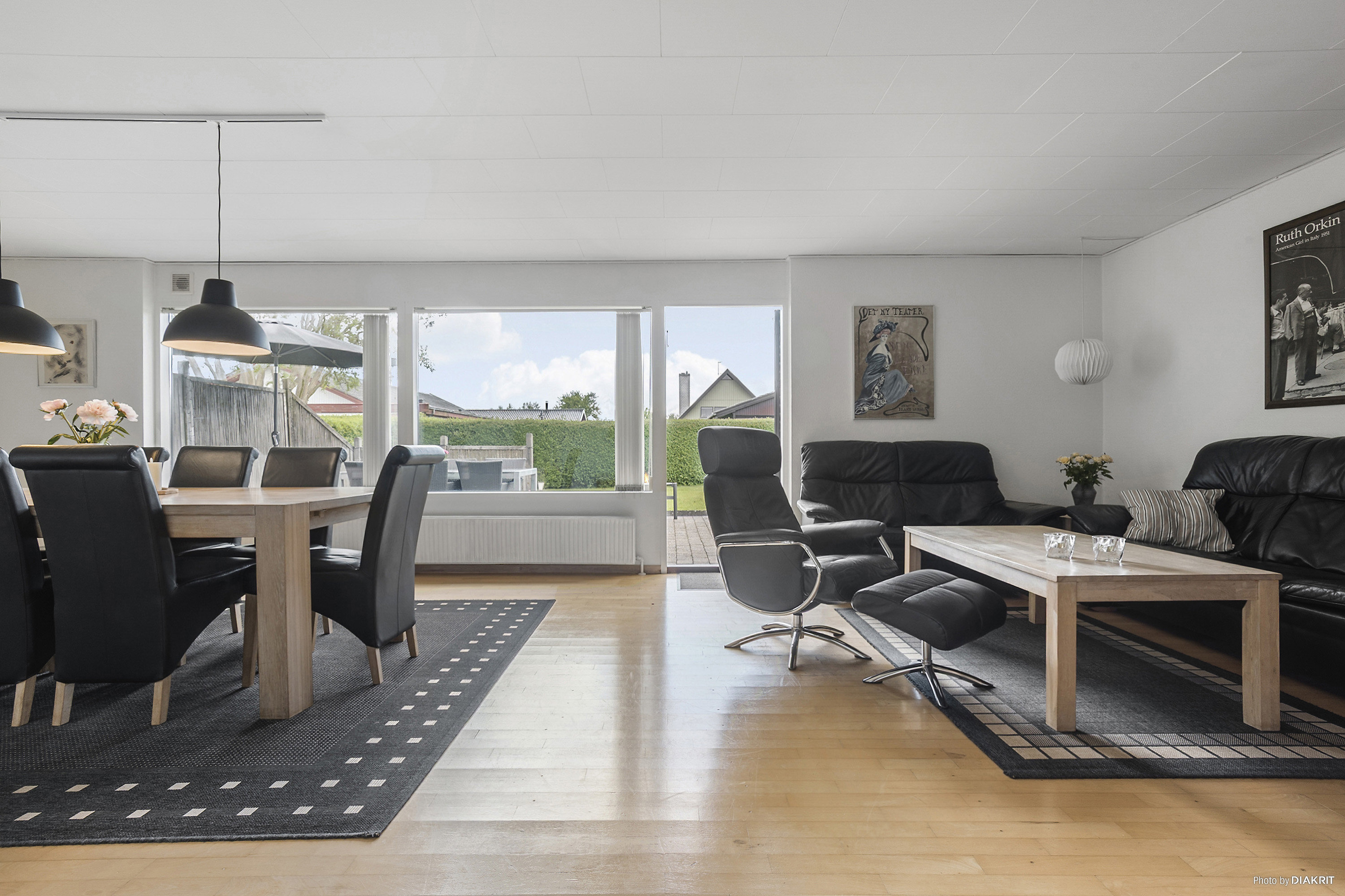 Fremhævet stue billede i fuldskærmstilstand. Billede af Engvangsvej 100, Strøby Egede, 4600 Køge