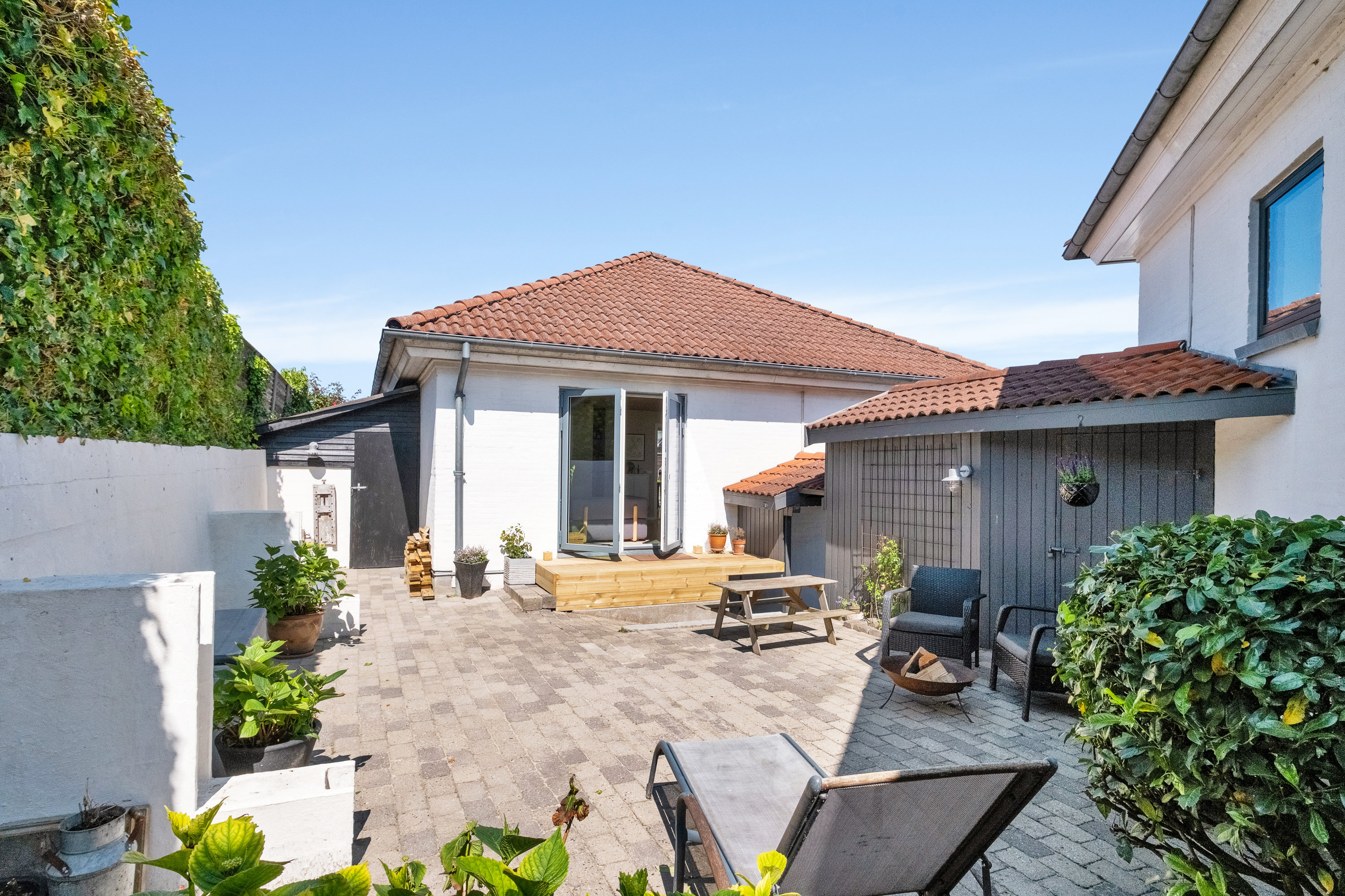 Fremhævet terrasse billede i fuldskærmstilstand. Billede af Solvænget 1B, Løgten, 8541 Skødstrup