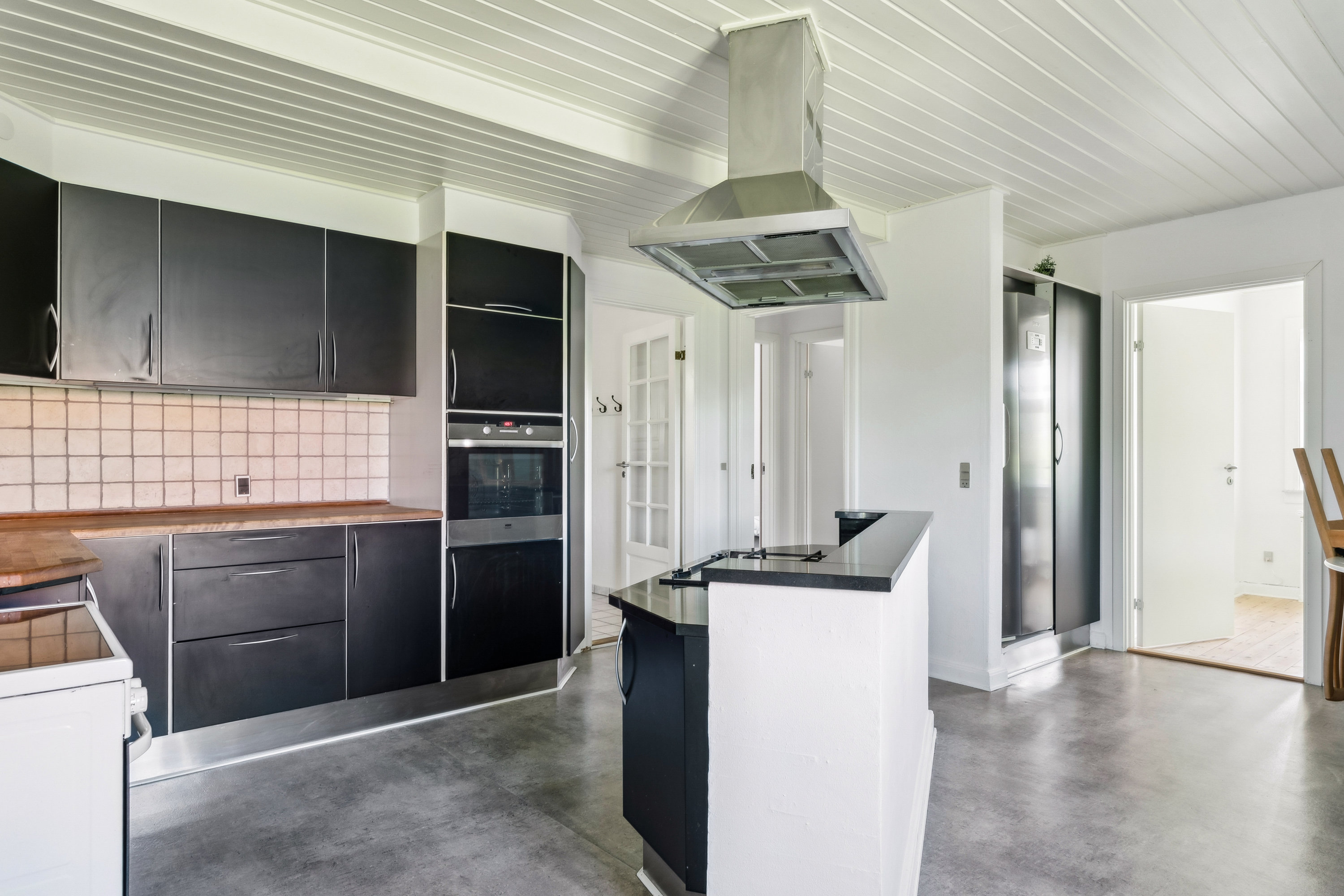 Fremhævet køkken billede i fuldskærmstilstand. Billede af Dræbyvej 2, 5330 Munkebo