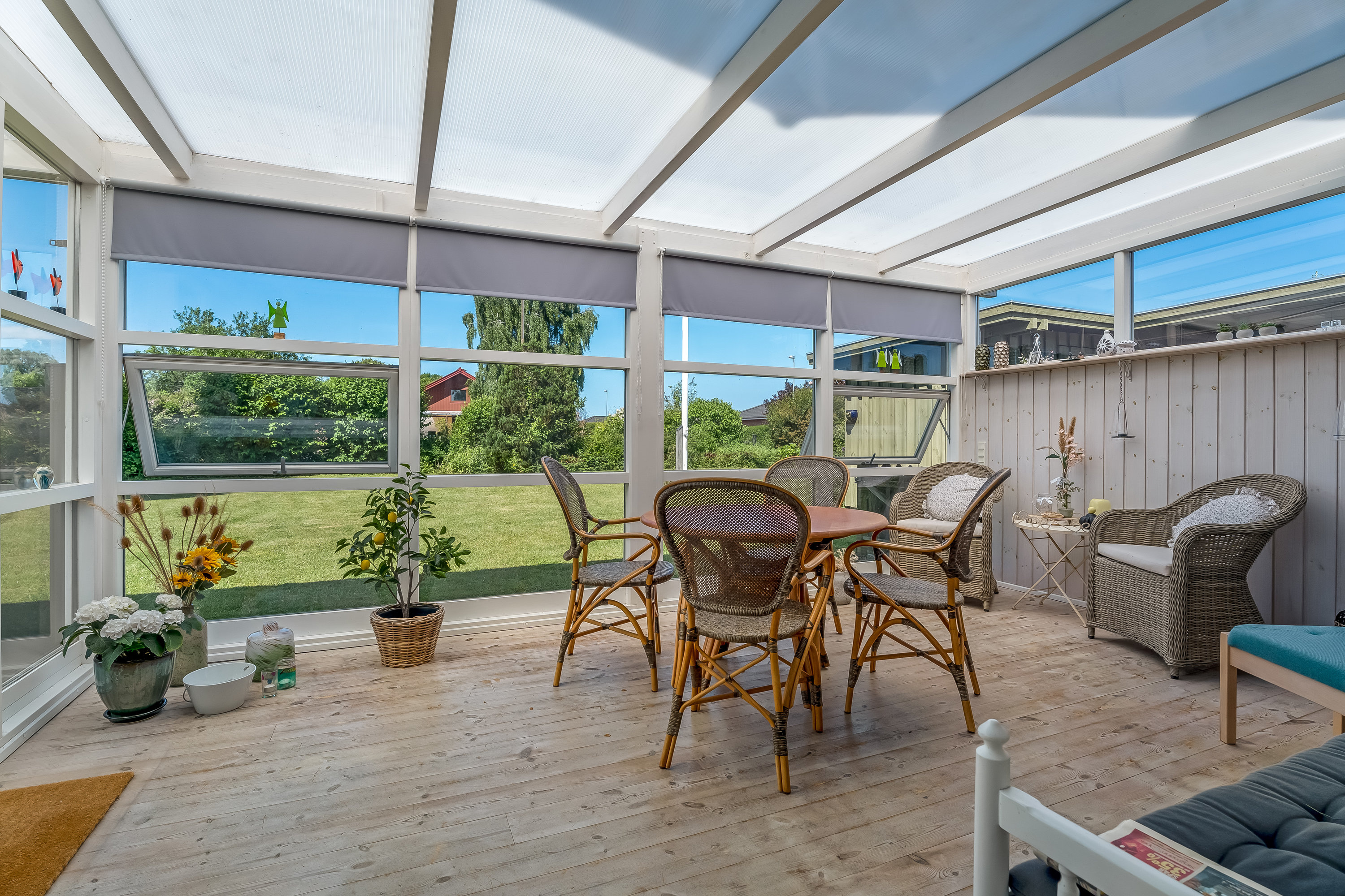 Fremhævet udestue billede i fuldskærmstilstand. Billede af Nymarksvej 32, 4900 Nakskov