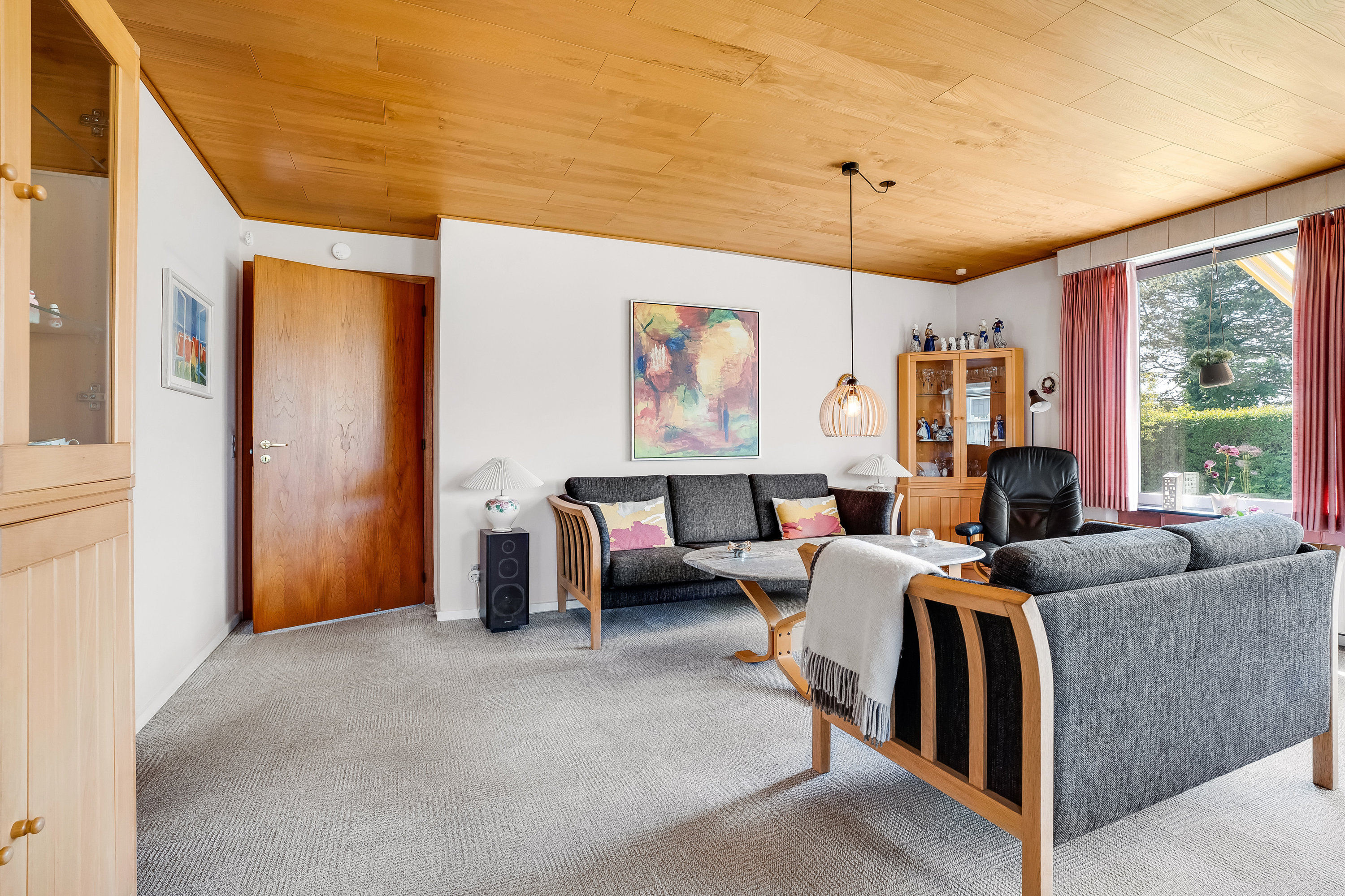 Fremhævet stue billede i fuldskærmstilstand. Billede af Nymarksvej 32, 4900 Nakskov