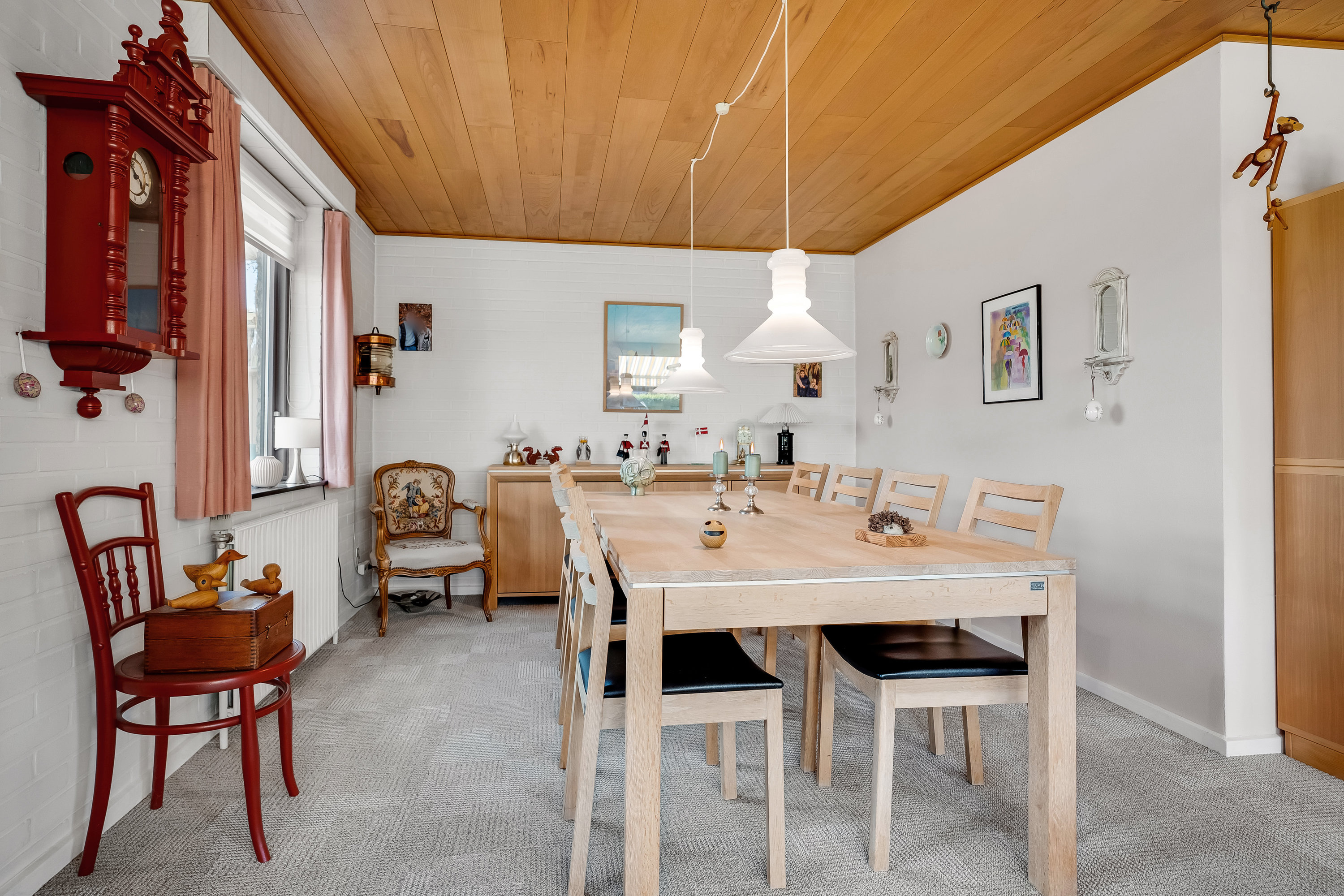 Fremhævet stue billede i fuldskærmstilstand. Billede af Nymarksvej 32, 4900 Nakskov