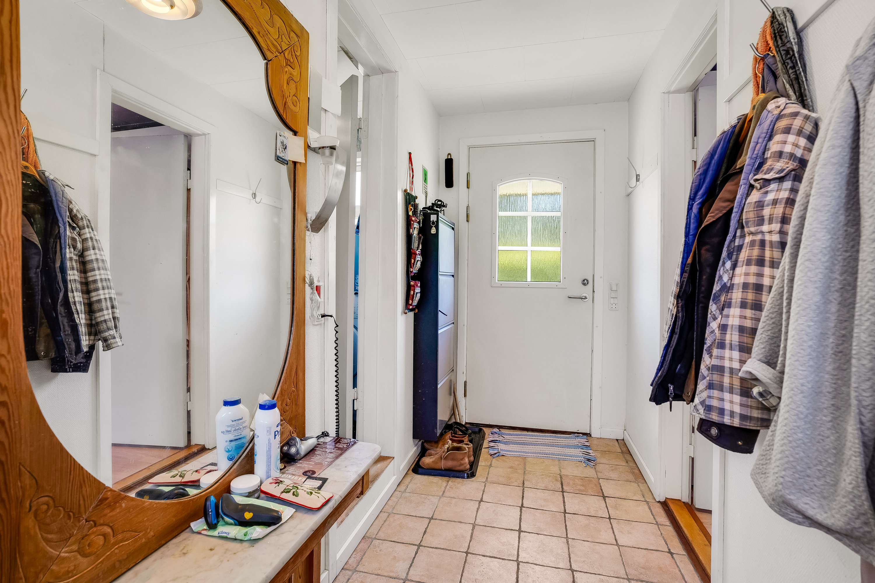 Fremhævet gang billede i fuldskærmstilstand. Billede af Rosenvangen 7, Vesternæs, 4900 Nakskov