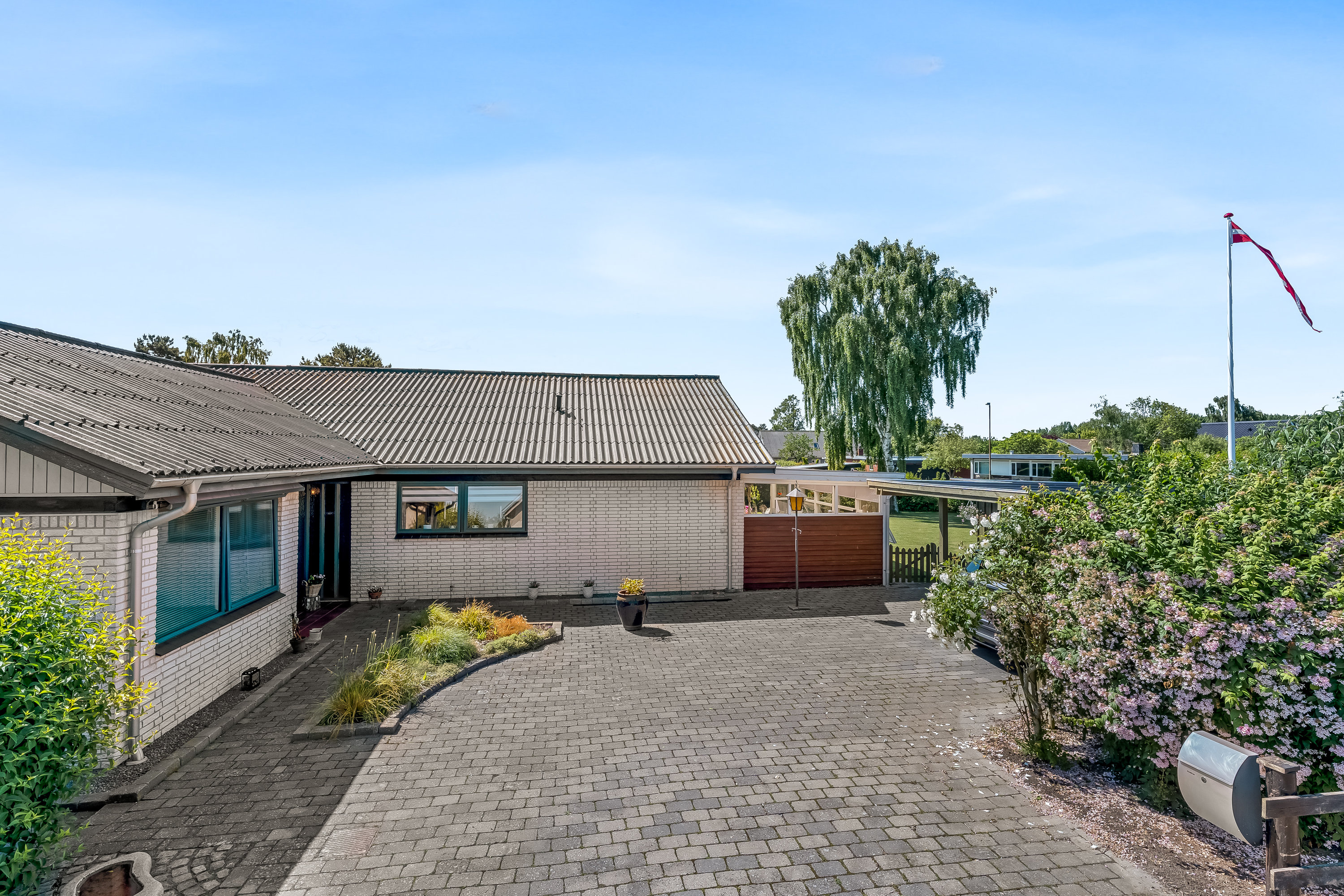 Fremhævet mastefoto billede i fuldskærmstilstand. Billede af Nymarksvej 32, 4900 Nakskov