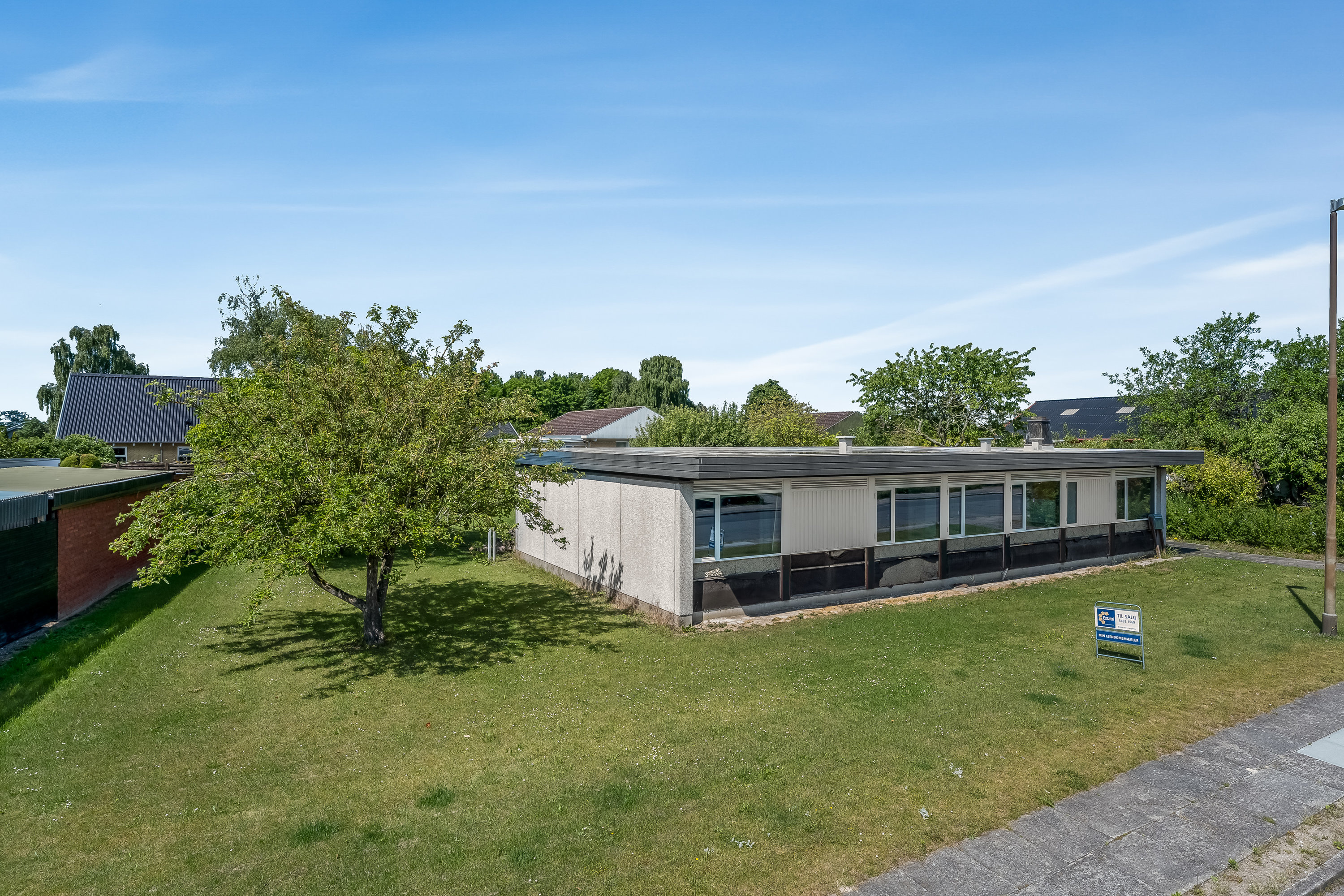 Fremhævet mastefoto billede i fuldskærmstilstand. Billede af Nymarksvej 29, 4900 Nakskov