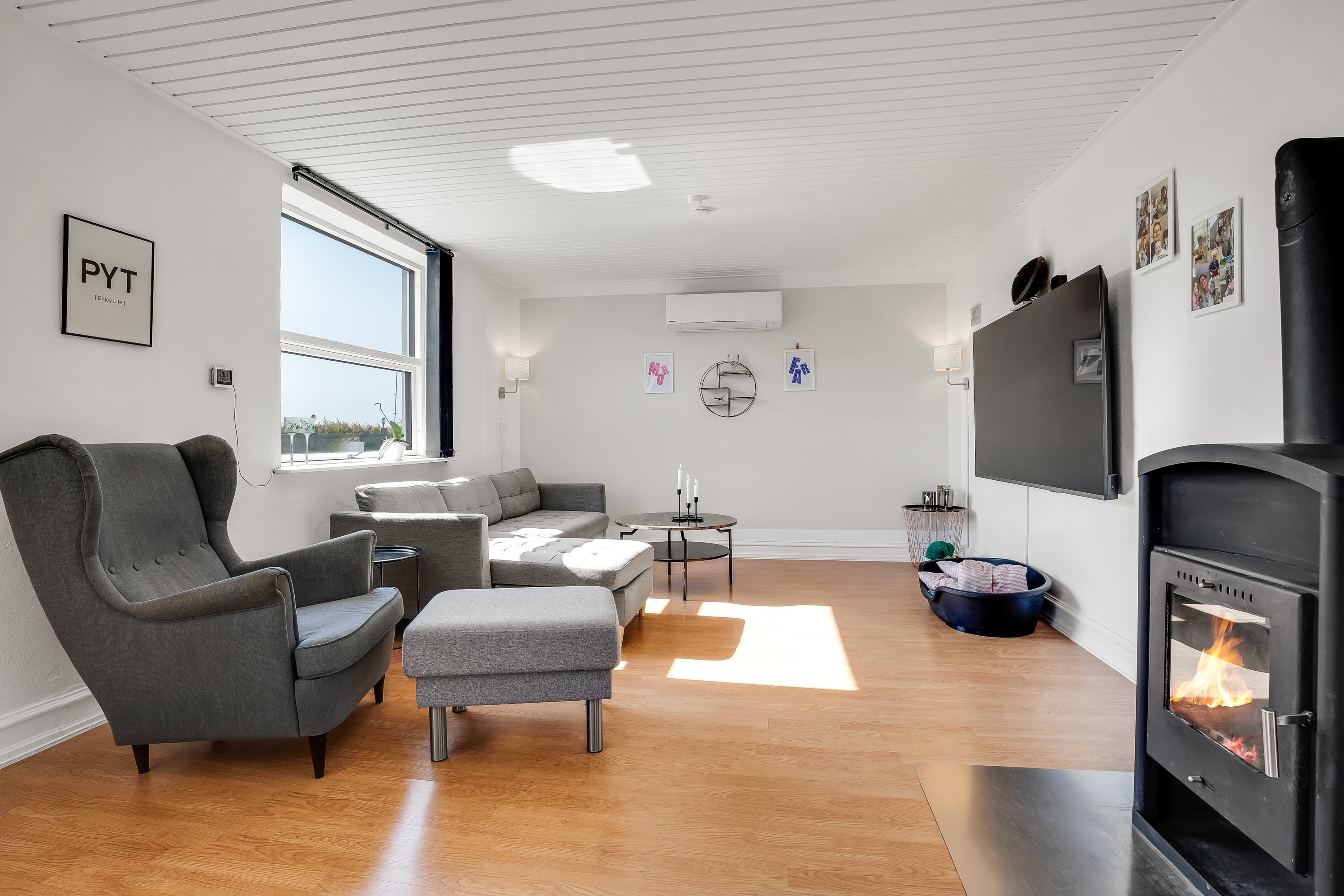 Fremhævet stue billede i fuldskærmstilstand. Billede af Nakskovvej 182, V Karleby, 4900 Nakskov