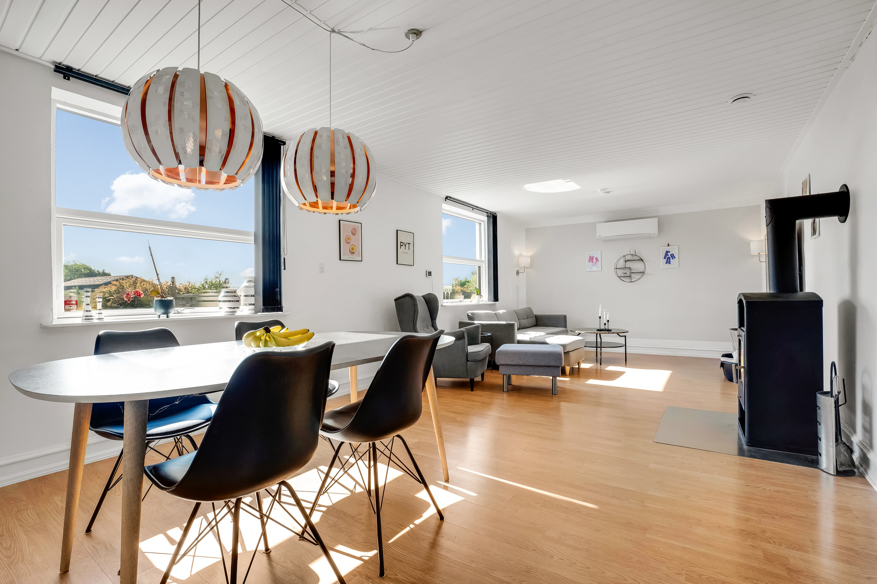 Fremhævet stue billede i fuldskærmstilstand. Billede af Nakskovvej 182, V Karleby, 4900 Nakskov