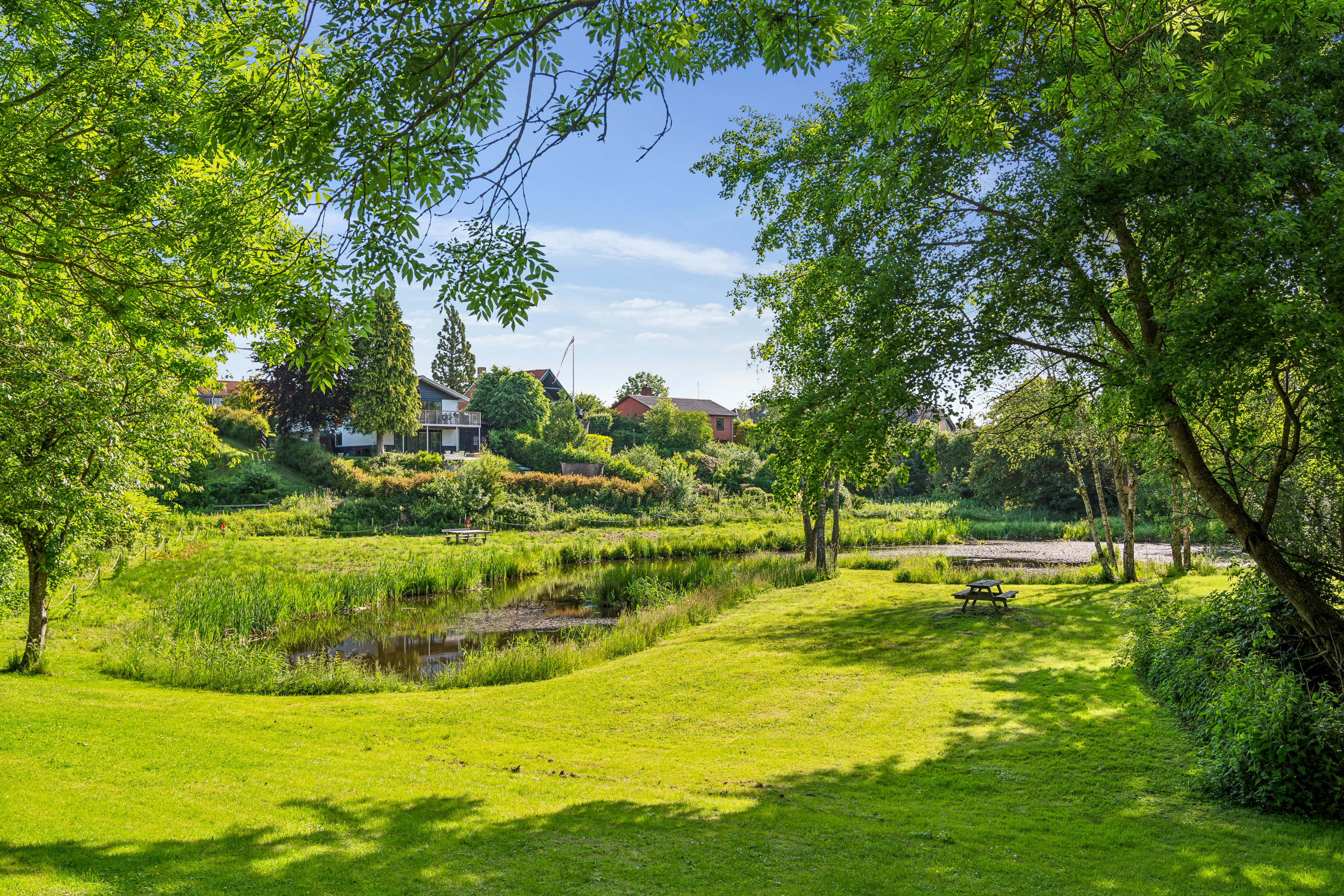 Fremhævet have billede i fuldskærmstilstand. Billede af Rugvænget 19, Skallebølle, 5492 Vissenbjerg