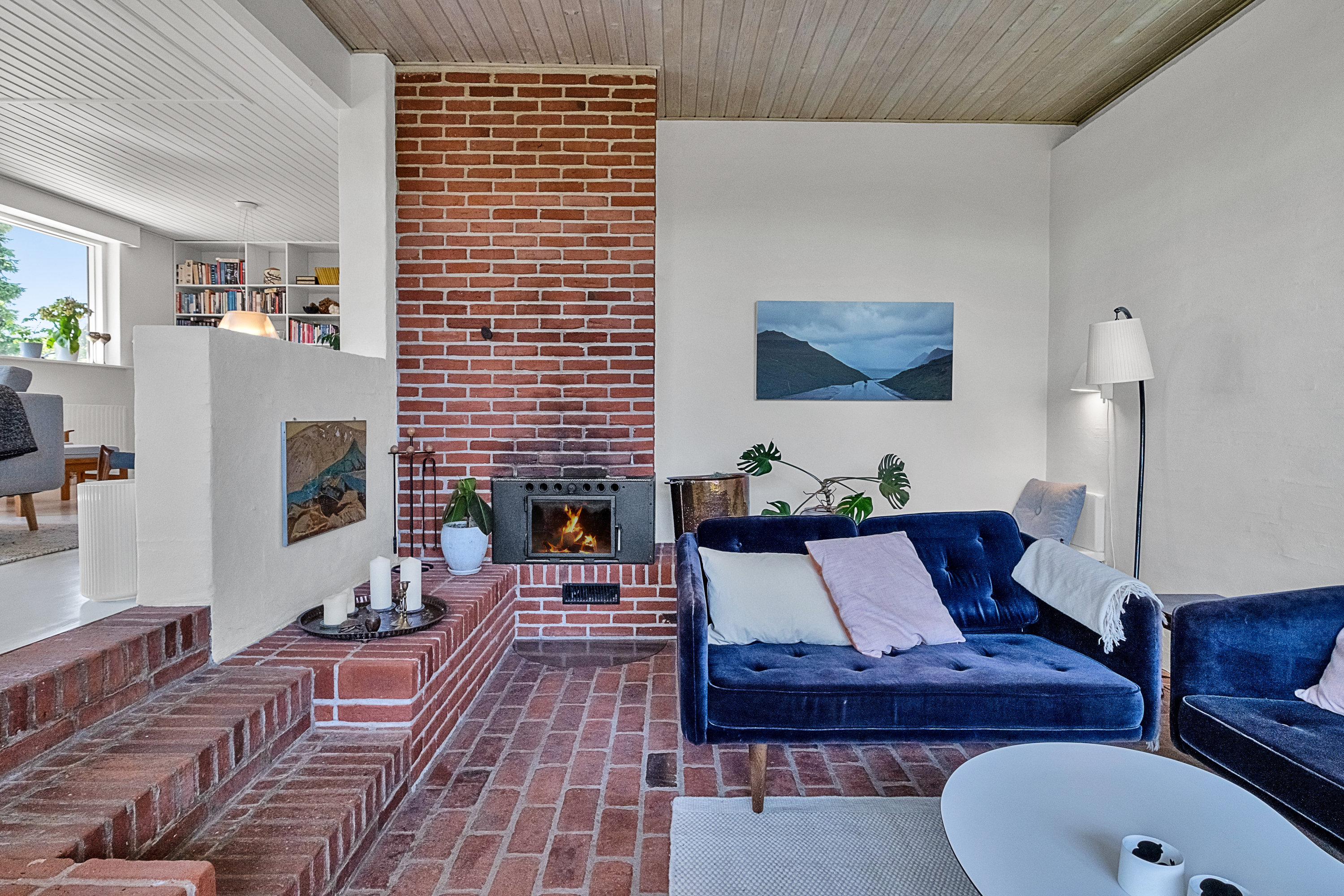 Fremhævet stue billede i fuldskærmstilstand. Billede af Rønnehaven 30, 8520 Lystrup