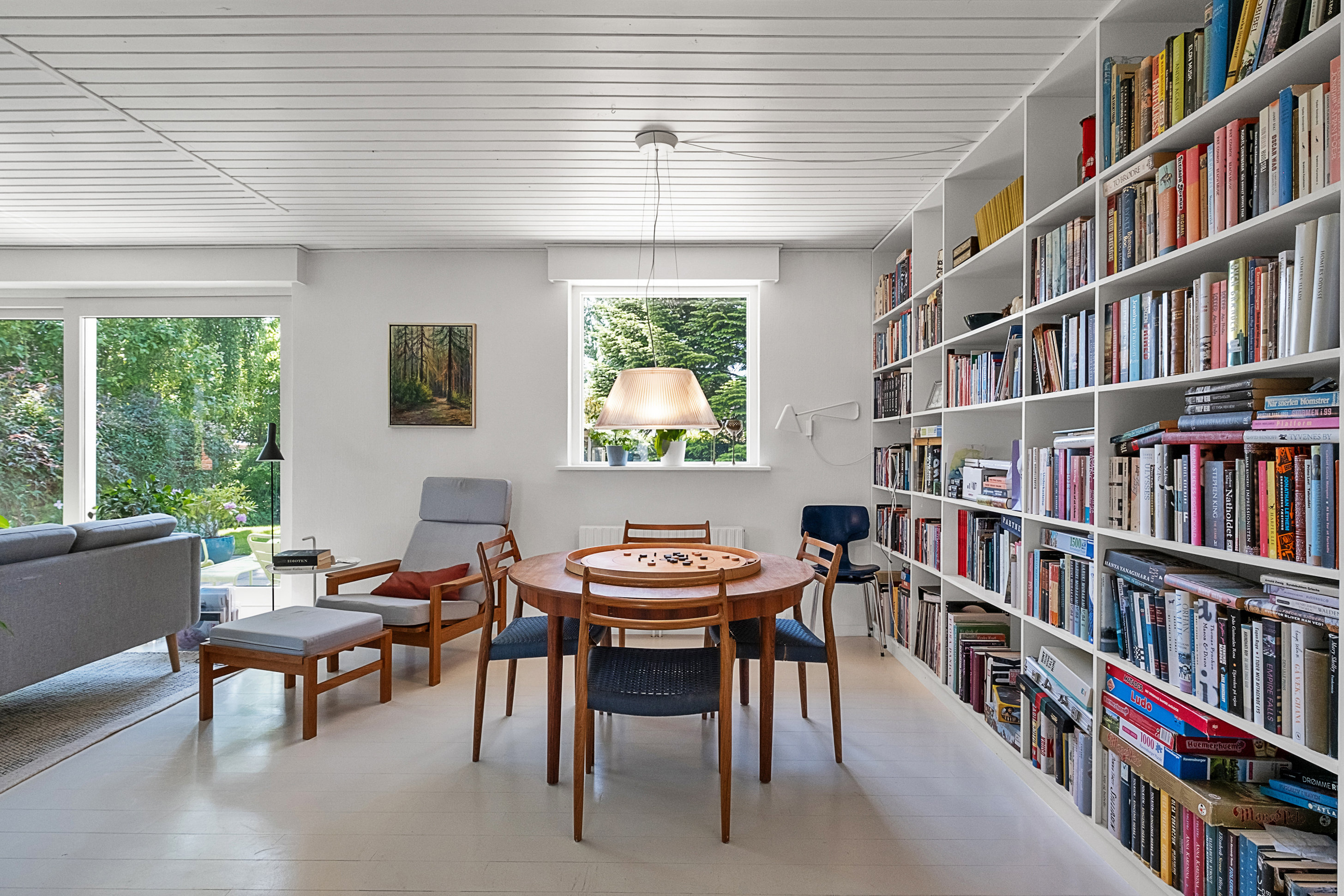 Fremhævet stue billede i fuldskærmstilstand. Billede af Rønnehaven 30, 8520 Lystrup