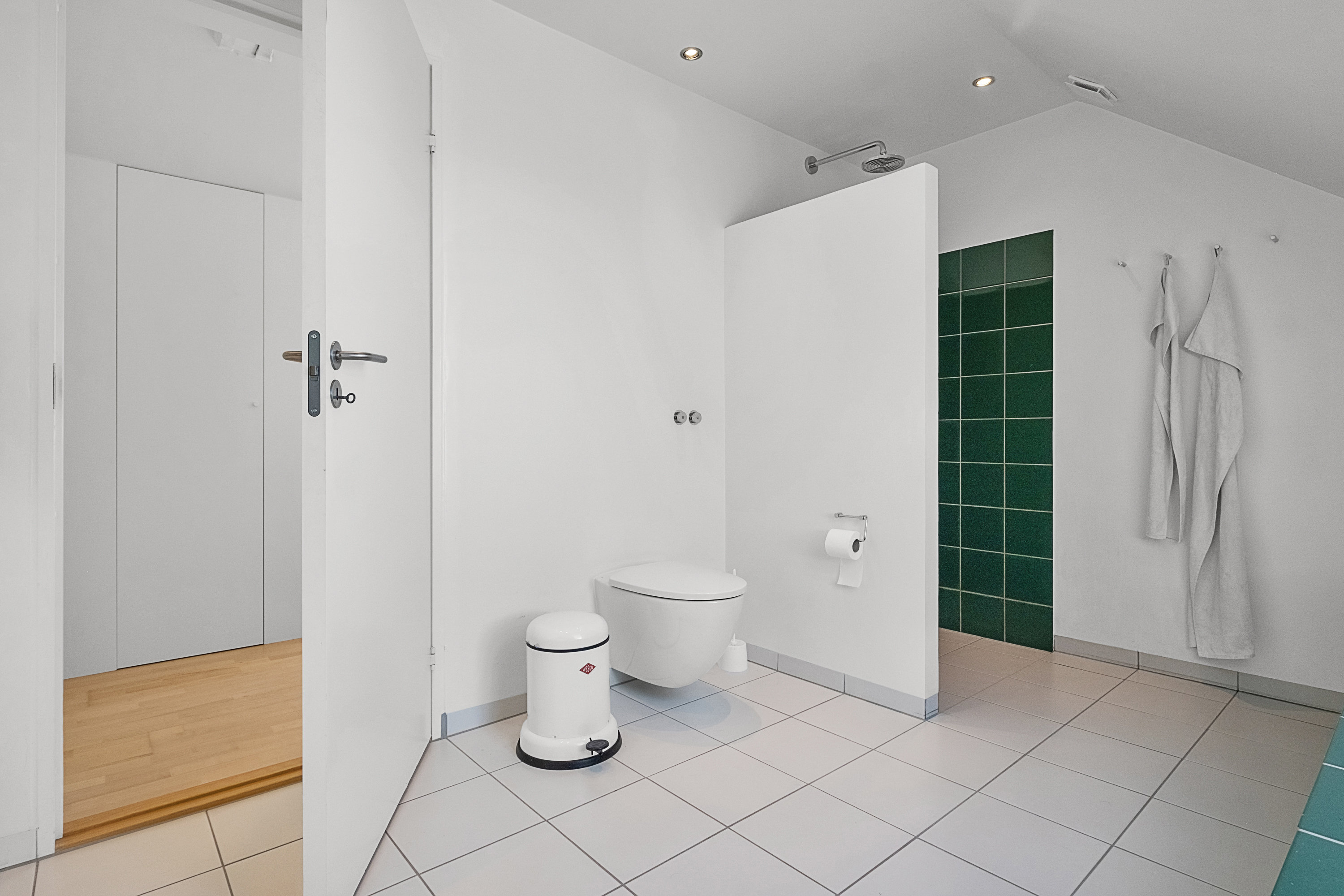 Fremhævet badeværelse billede i fuldskærmstilstand. Billede af Rønnehaven 30, 8520 Lystrup