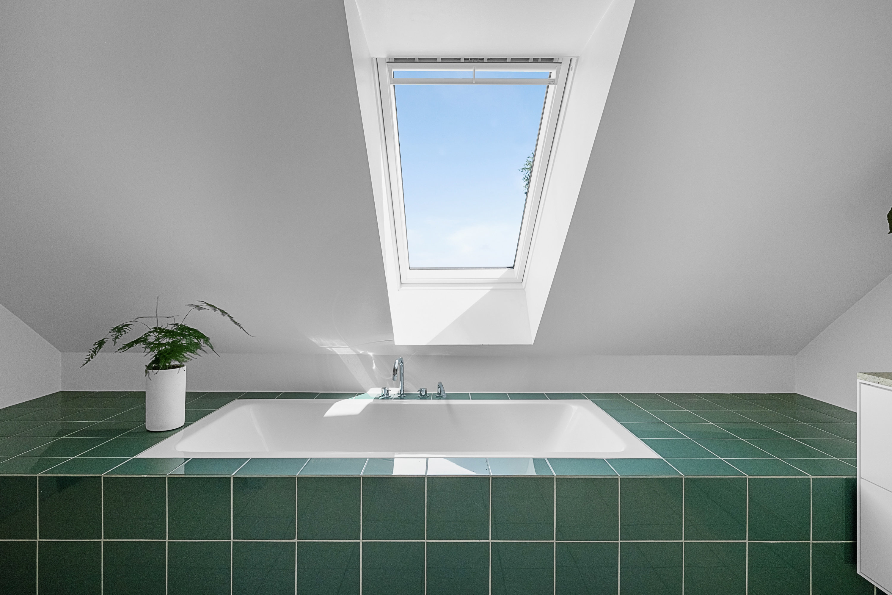 Fremhævet badeværelse billede i fuldskærmstilstand. Billede af Rønnehaven 30, 8520 Lystrup