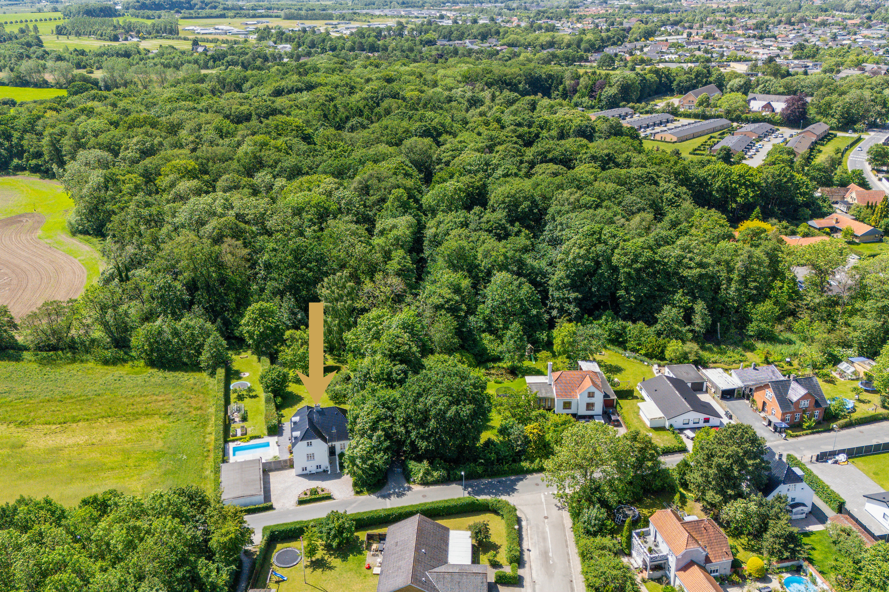 Fremhævet luftfoto billede i fuldskærmstilstand. Billede af Agedrupvej 9, Agedrup, 5320 Agedrup