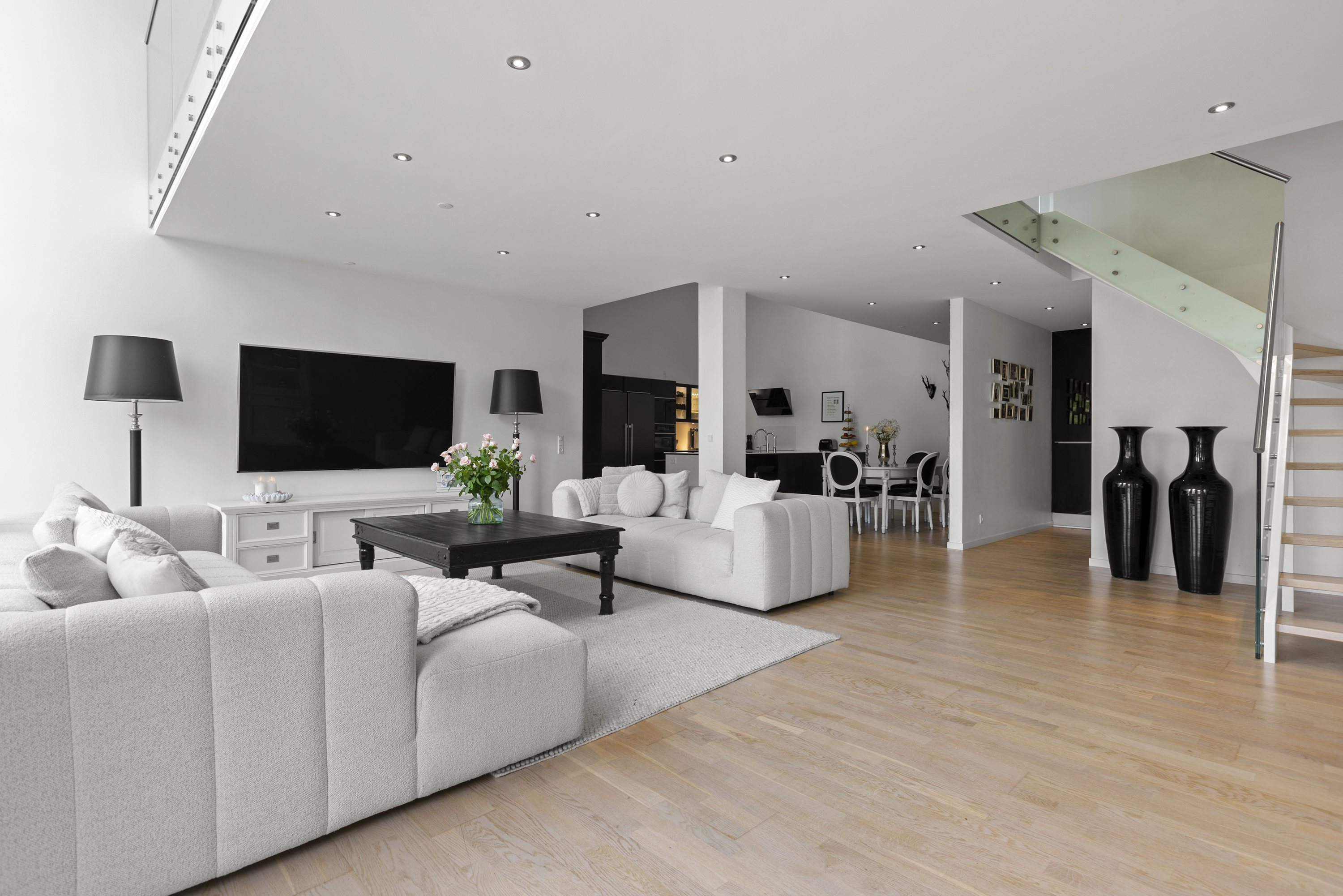 Fremhævet stue billede i fuldskærmstilstand. Billede af Oehlenschlægersgade 15C, 4200 Slagelse