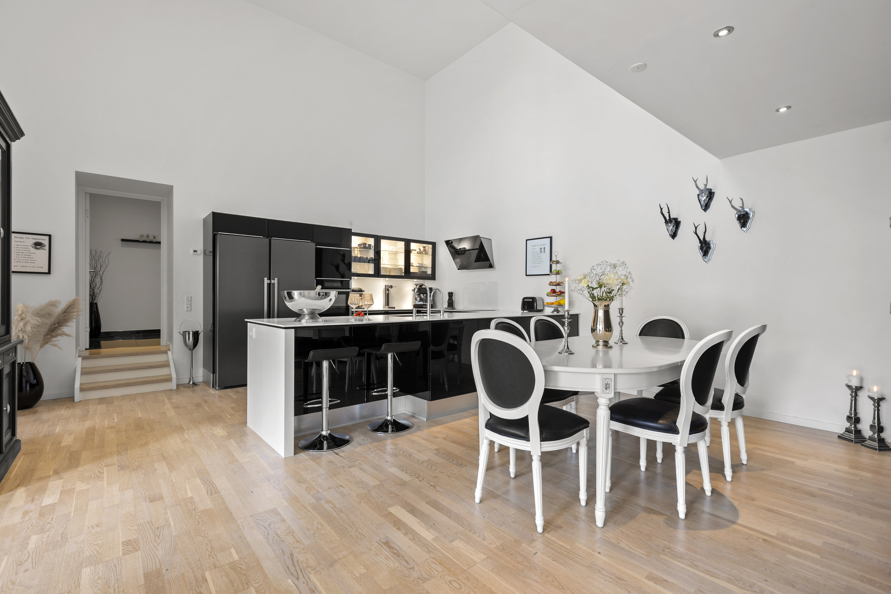 Fremhævet stue billede i fuldskærmstilstand. Billede af Oehlenschlægersgade 15C, 4200 Slagelse