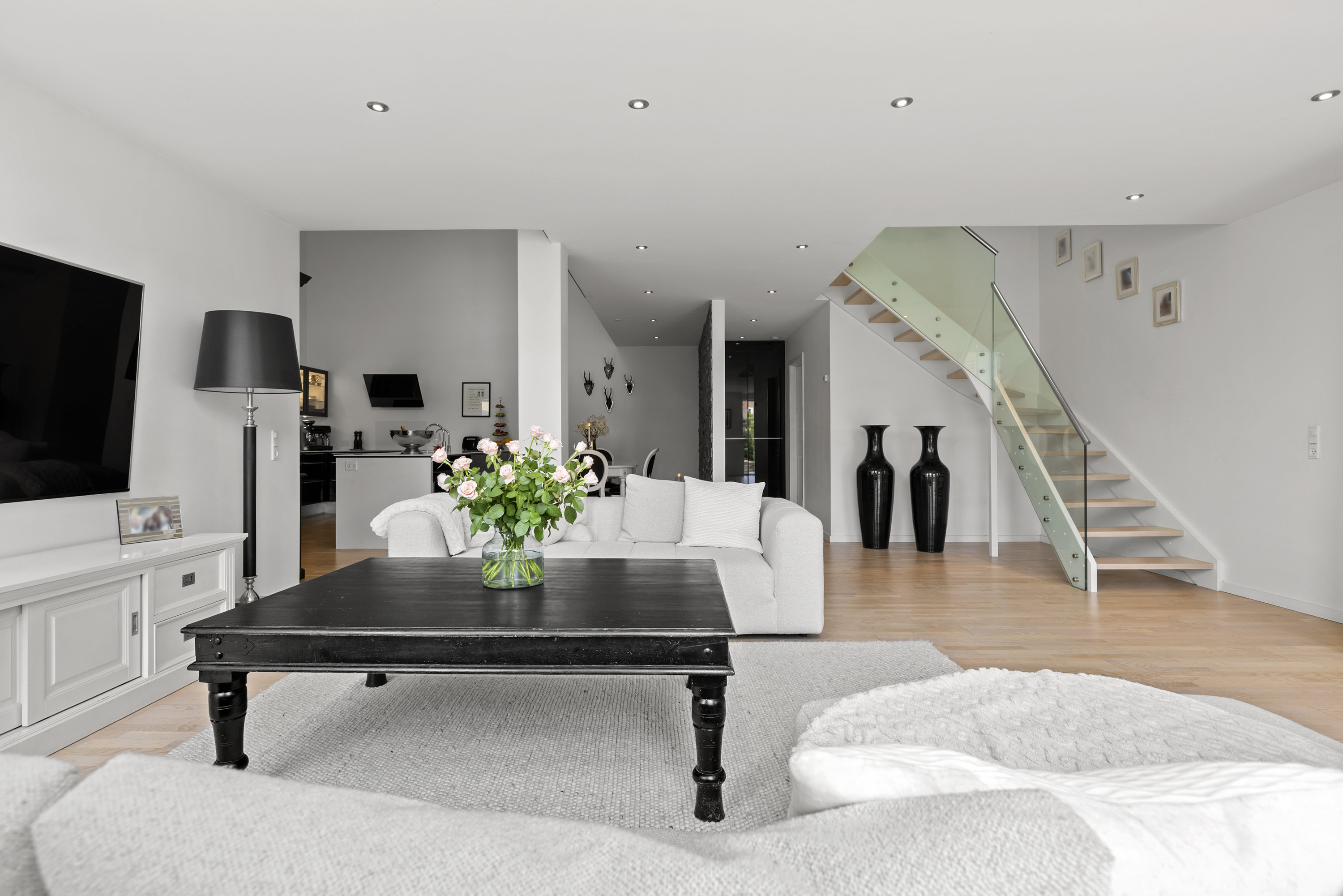 Fremhævet stue billede i fuldskærmstilstand. Billede af Oehlenschlægersgade 15C, 4200 Slagelse