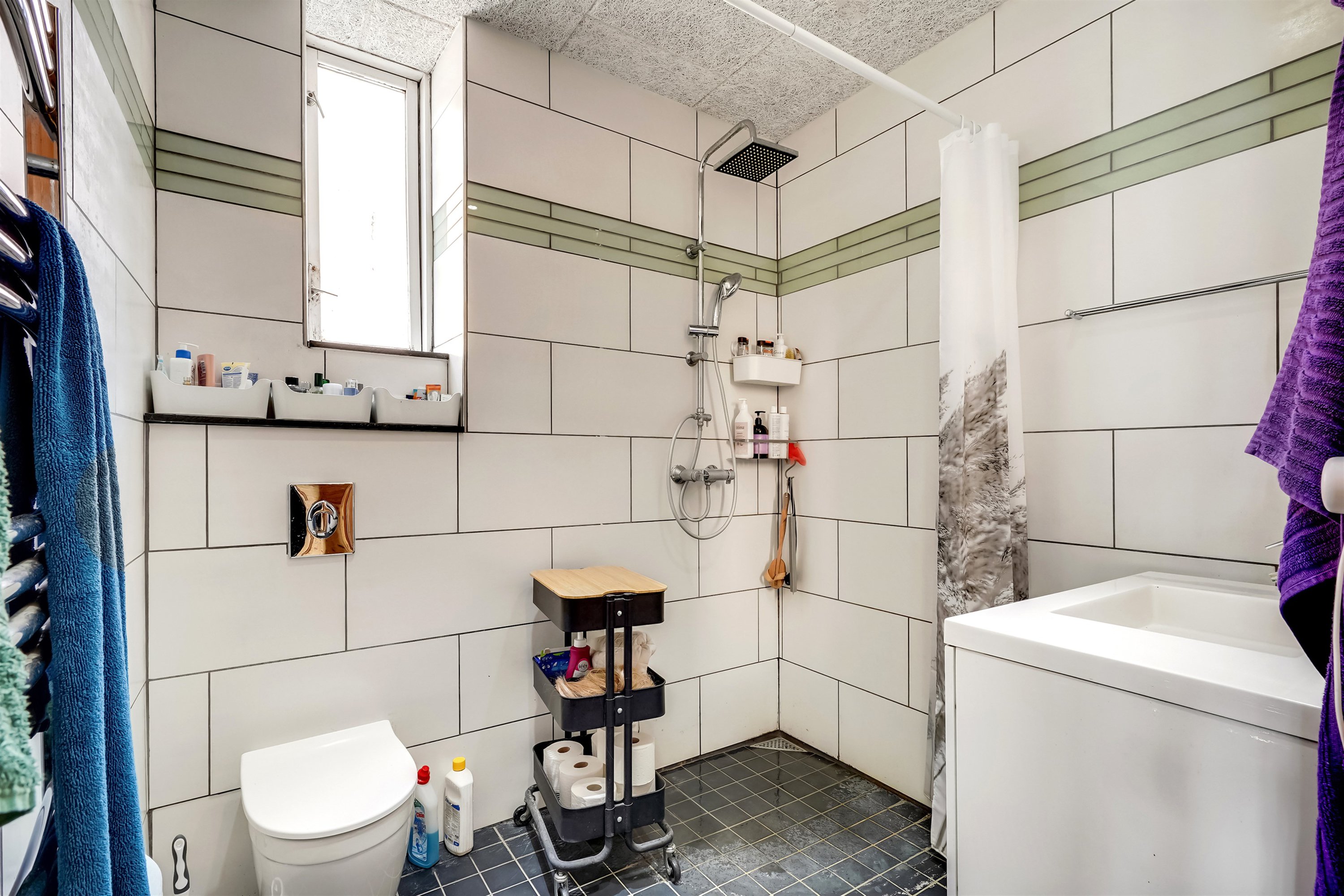 Fremhævet badeværelse billede i fuldskærmstilstand. Billede af Finsensgade 40, st.., 6700 Esbjerg