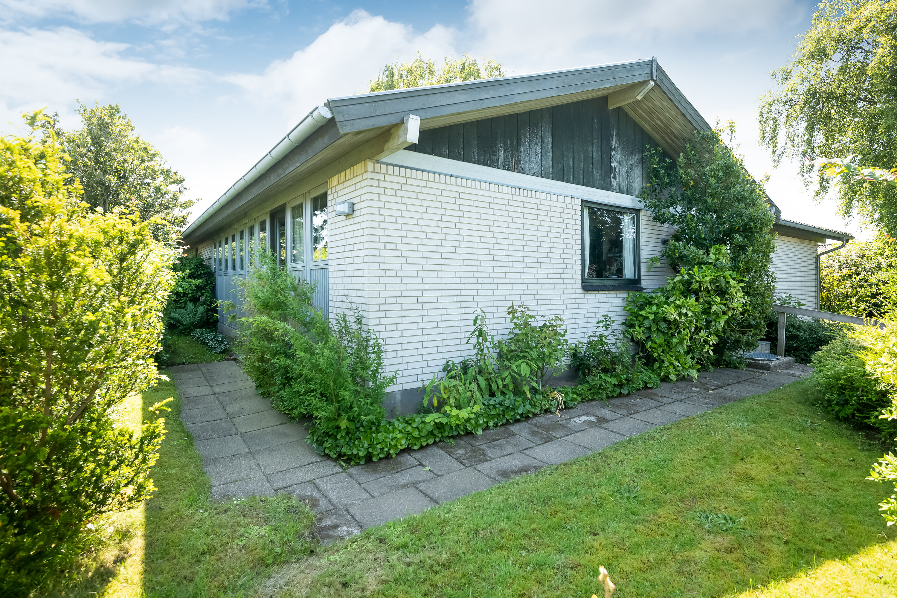 Fremhævet  billede i fuldskærmstilstand. Billede af Syrenvej 16, 9830 Tårs