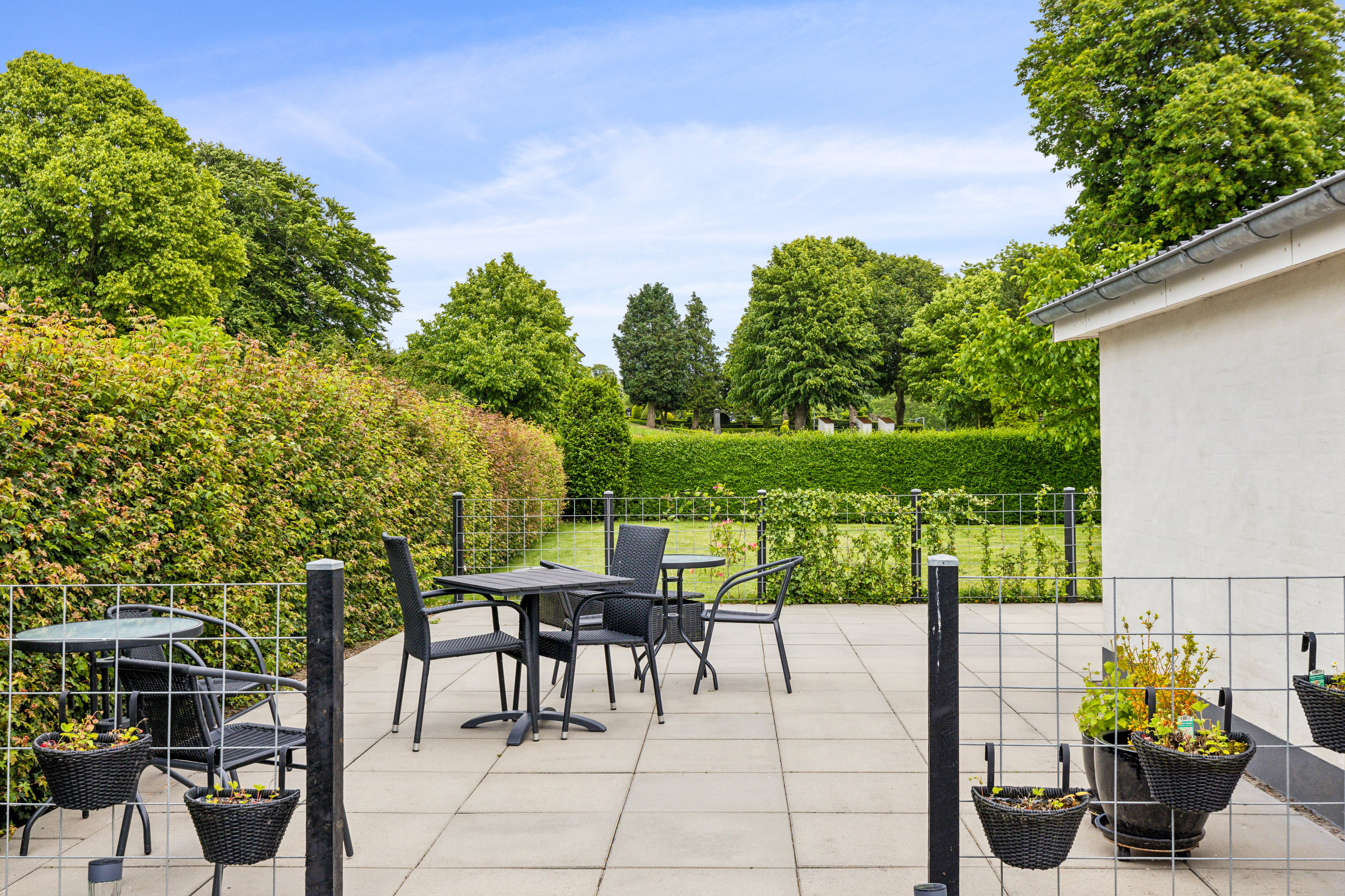 Fremhævet terrasse billede i fuldskærmstilstand. Billede af Søndertoft 19, Kværs, 6300 Gråsten