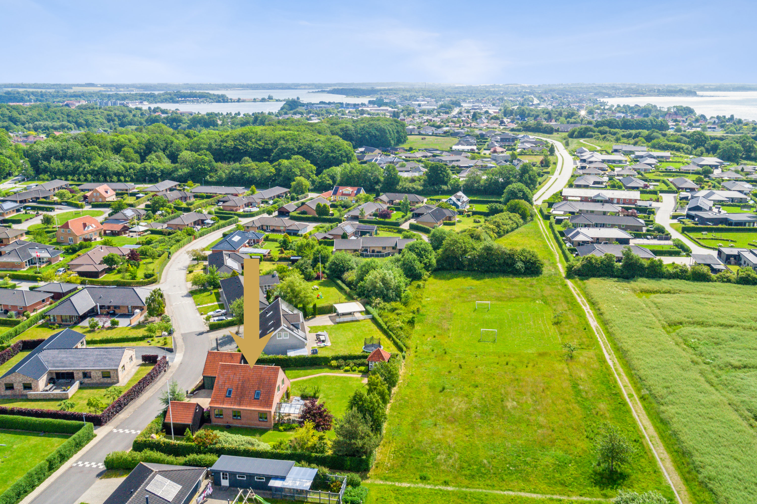 Fremhævet luftfoto billede i fuldskærmstilstand. Billede af Dyrehegnet 15, 6300 Gråsten