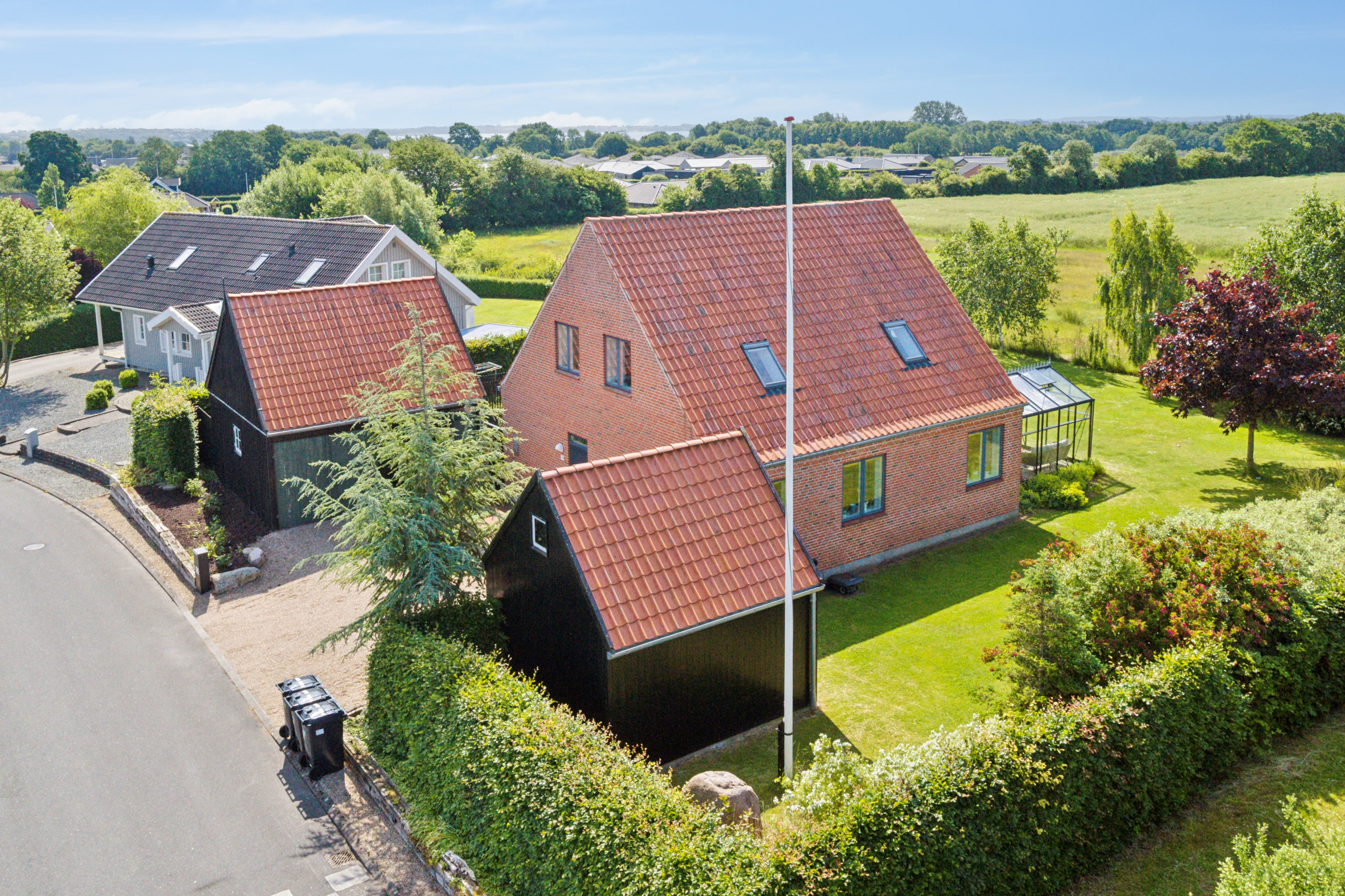 Fremhævet ejendom 1 billede i fuldskærmstilstand. Billede af Dyrehegnet 15, 6300 Gråsten