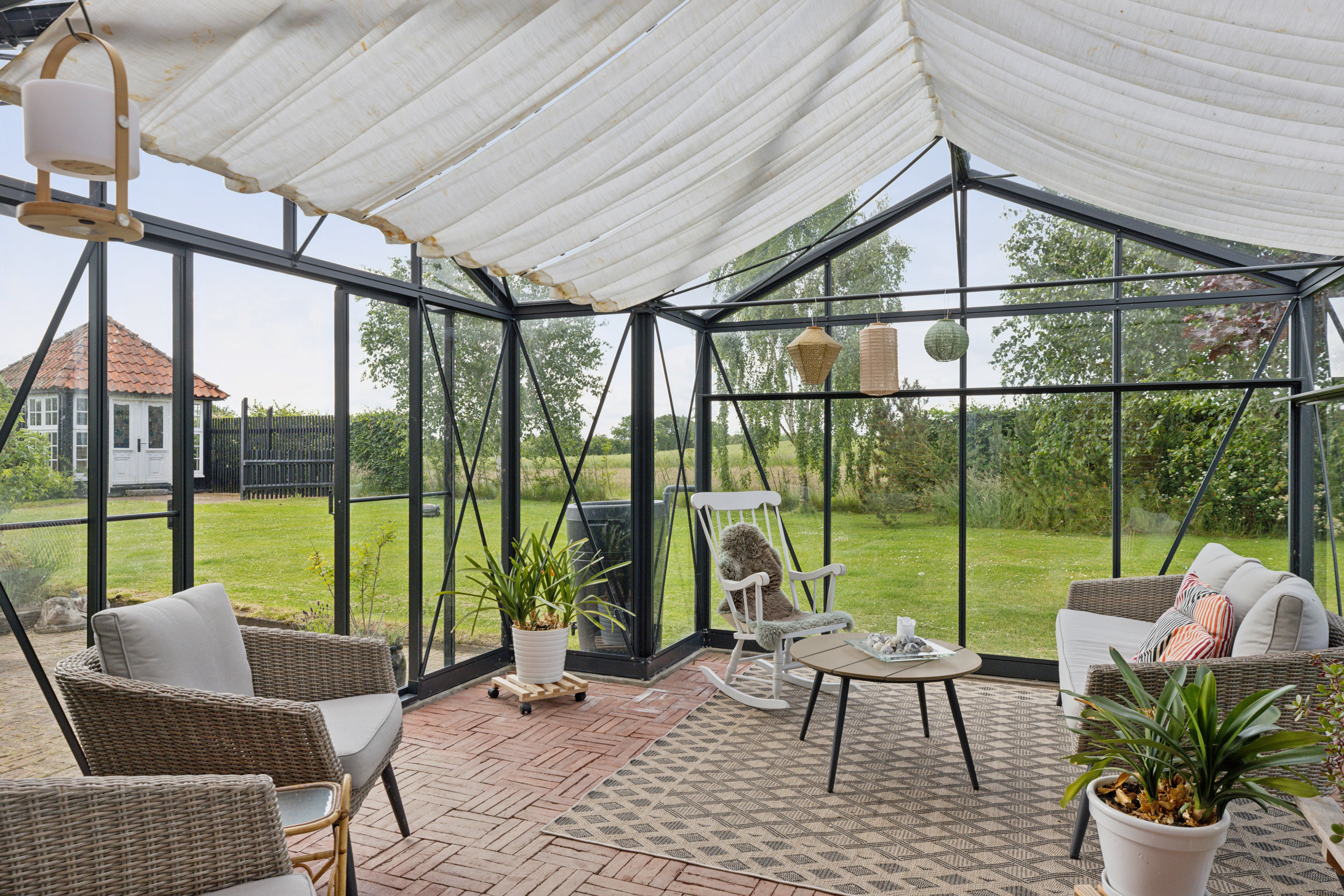 Fremhævet terrasse billede i fuldskærmstilstand. Billede af Dyrehegnet 15, 6300 Gråsten