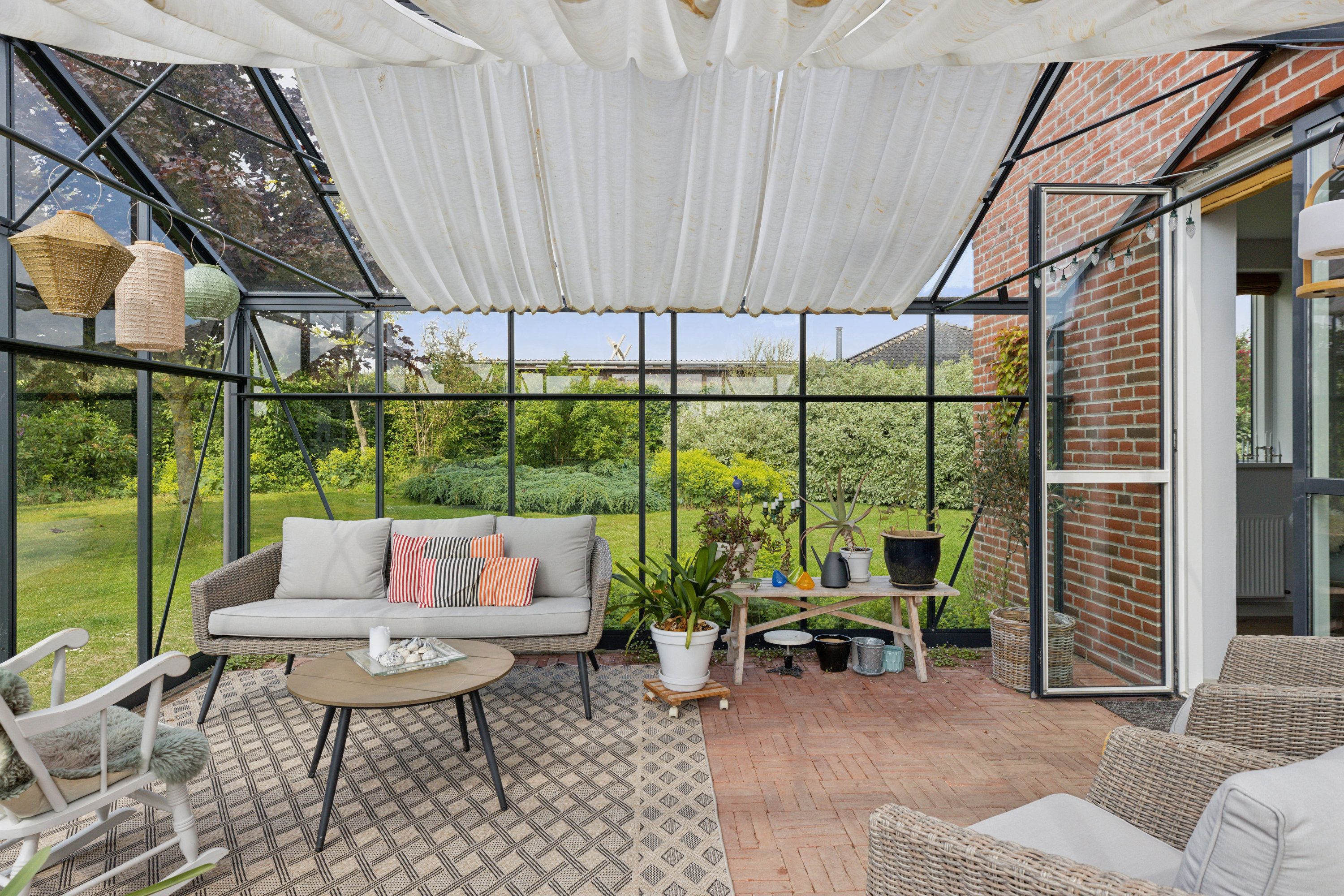 Fremhævet stue billede i fuldskærmstilstand. Billede af Dyrehegnet 15, 6300 Gråsten