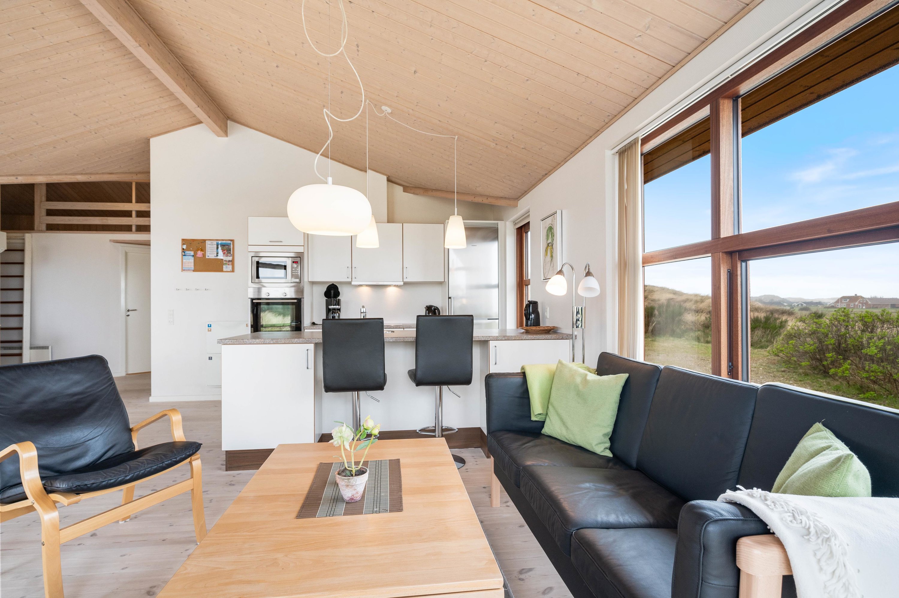 Fremhævet  billede i fuldskærmstilstand. Billede af Tornbjerrevej 10, Haurvig, 6960 Hvide Sande