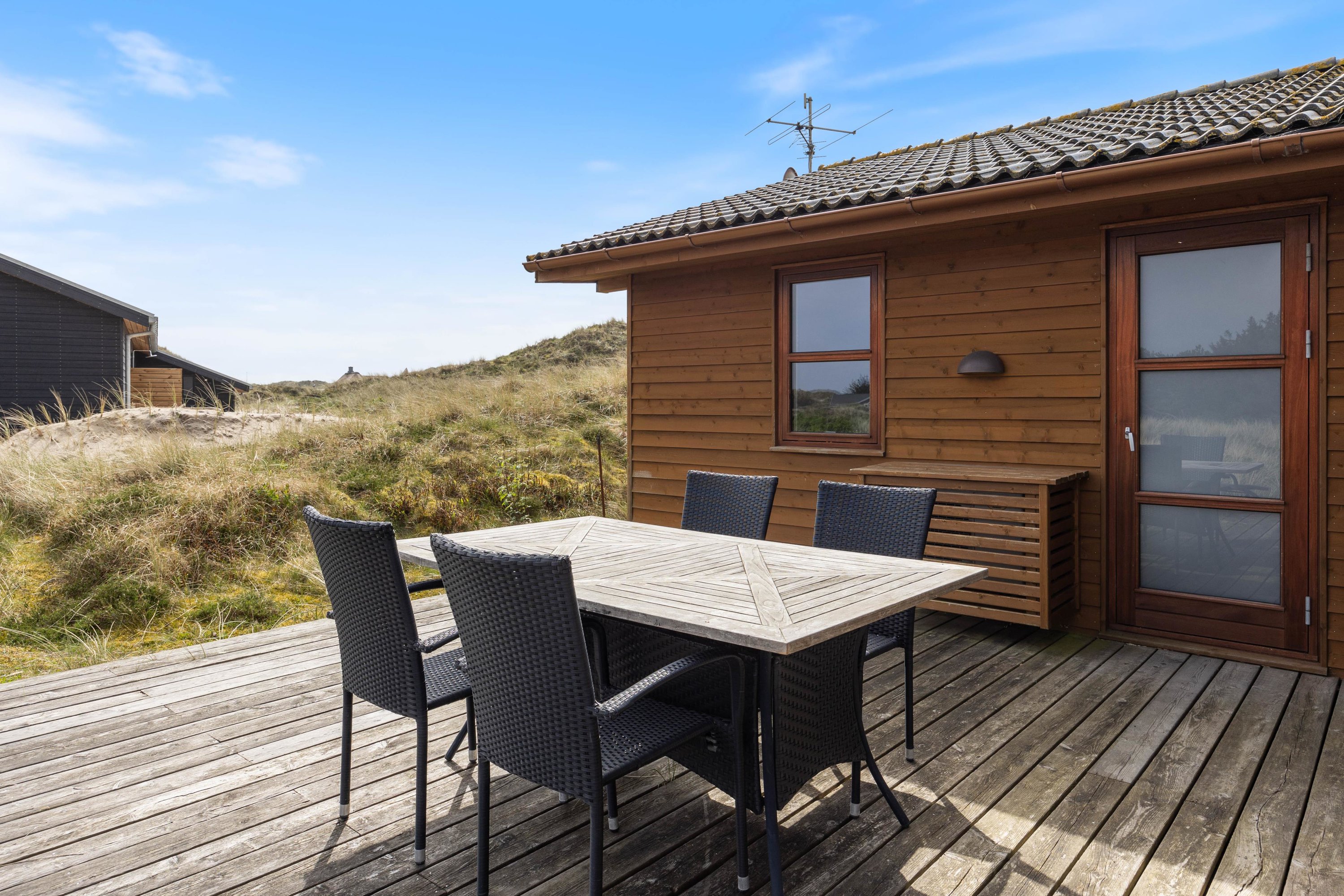 Fremhævet  billede i fuldskærmstilstand. Billede af Tornbjerrevej 10, Haurvig, 6960 Hvide Sande