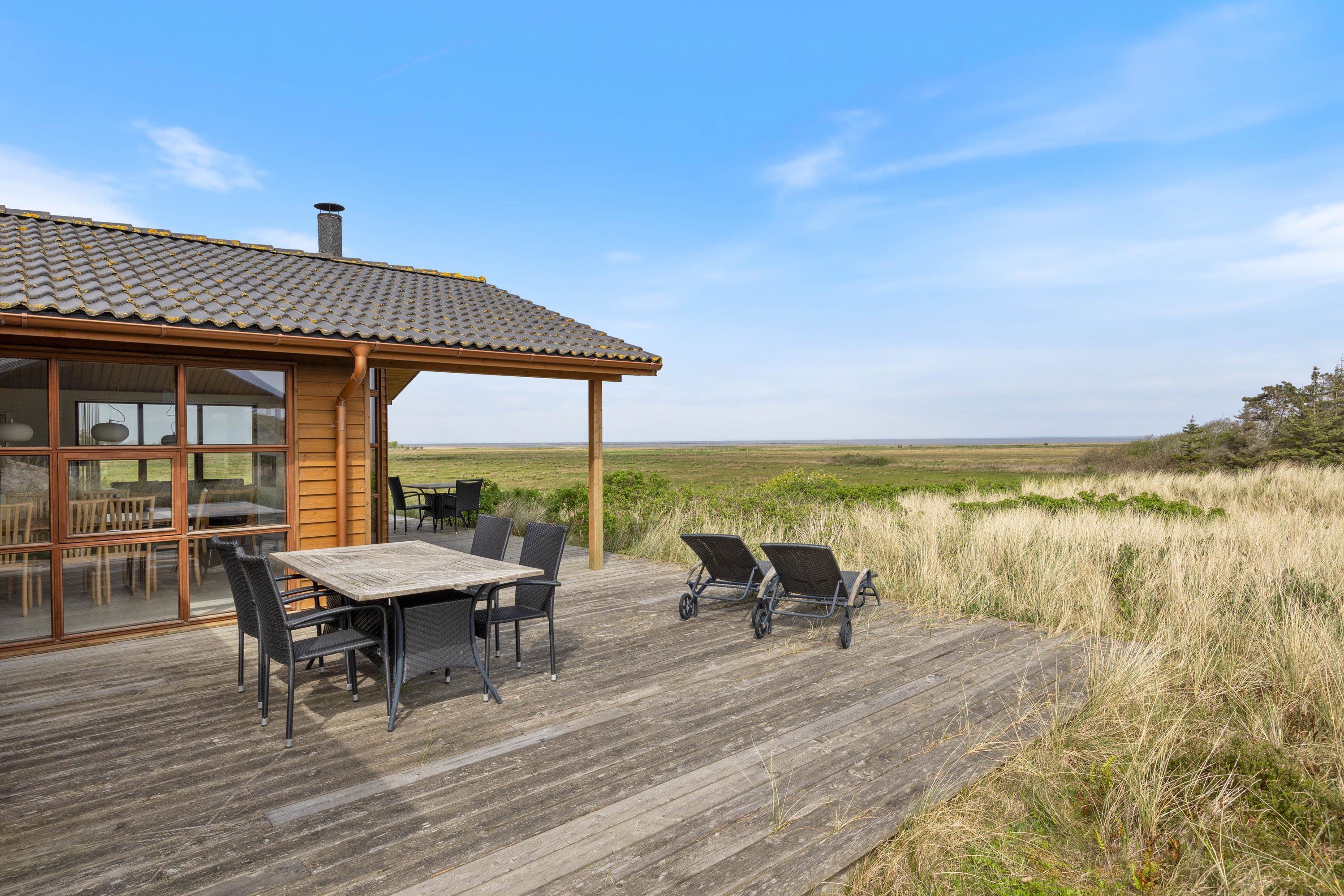 Fremhævet  billede i fuldskærmstilstand. Billede af Tornbjerrevej 10, Haurvig, 6960 Hvide Sande