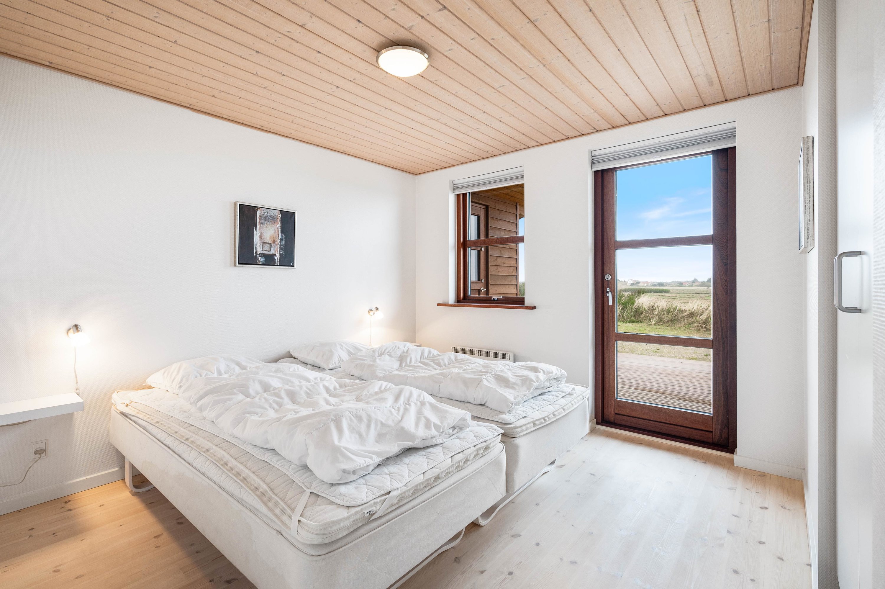 Fremhævet  billede i fuldskærmstilstand. Billede af Tornbjerrevej 10, Haurvig, 6960 Hvide Sande