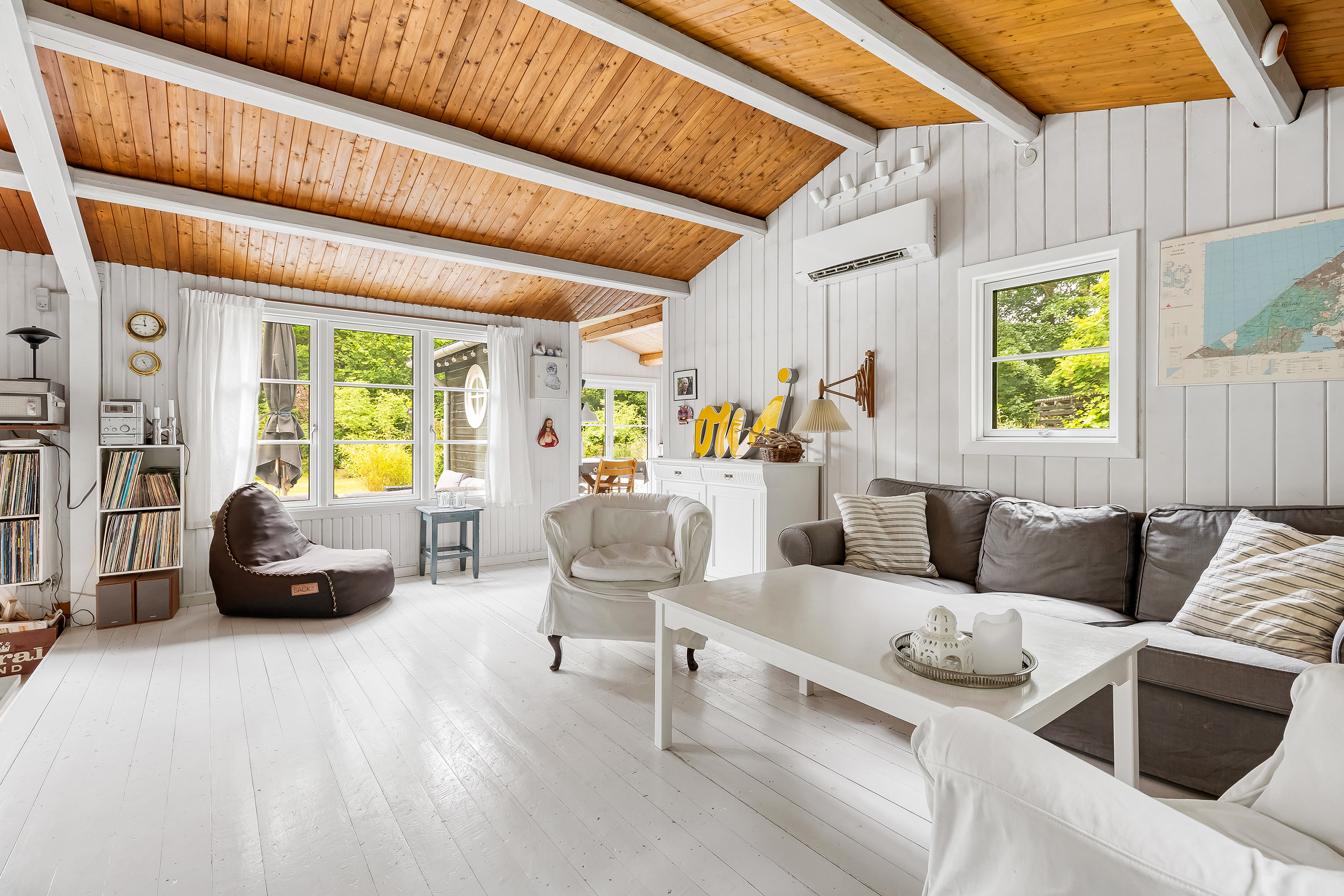 Fremhævet stue billede i fuldskærmstilstand. Billede af Tvede Linds Vej 7, Tibirke Sand, 3300 Frederiksværk