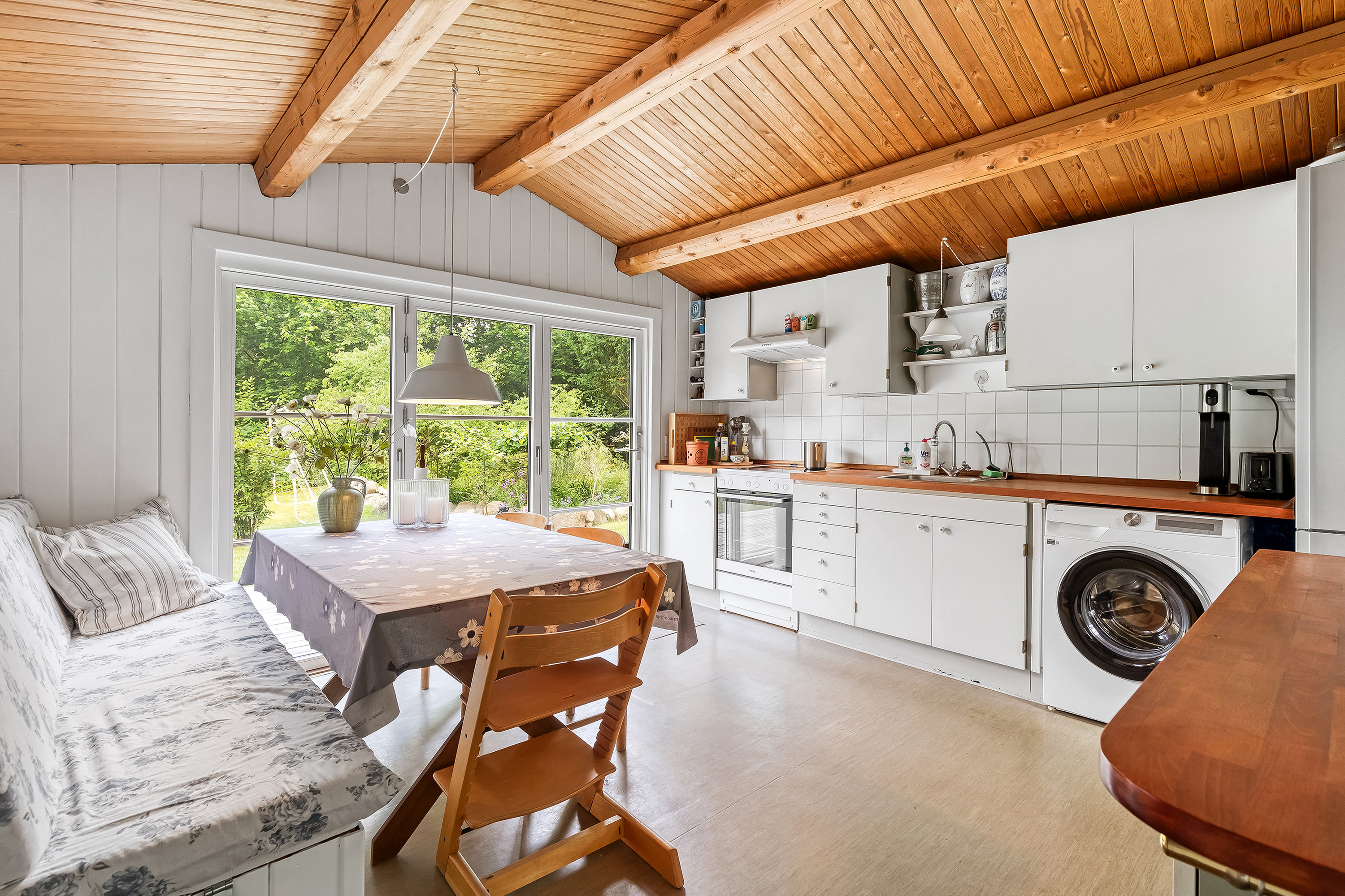 Fremhævet køkken billede i fuldskærmstilstand. Billede af Tvede Linds Vej 7, Tibirke Sand, 3300 Frederiksværk