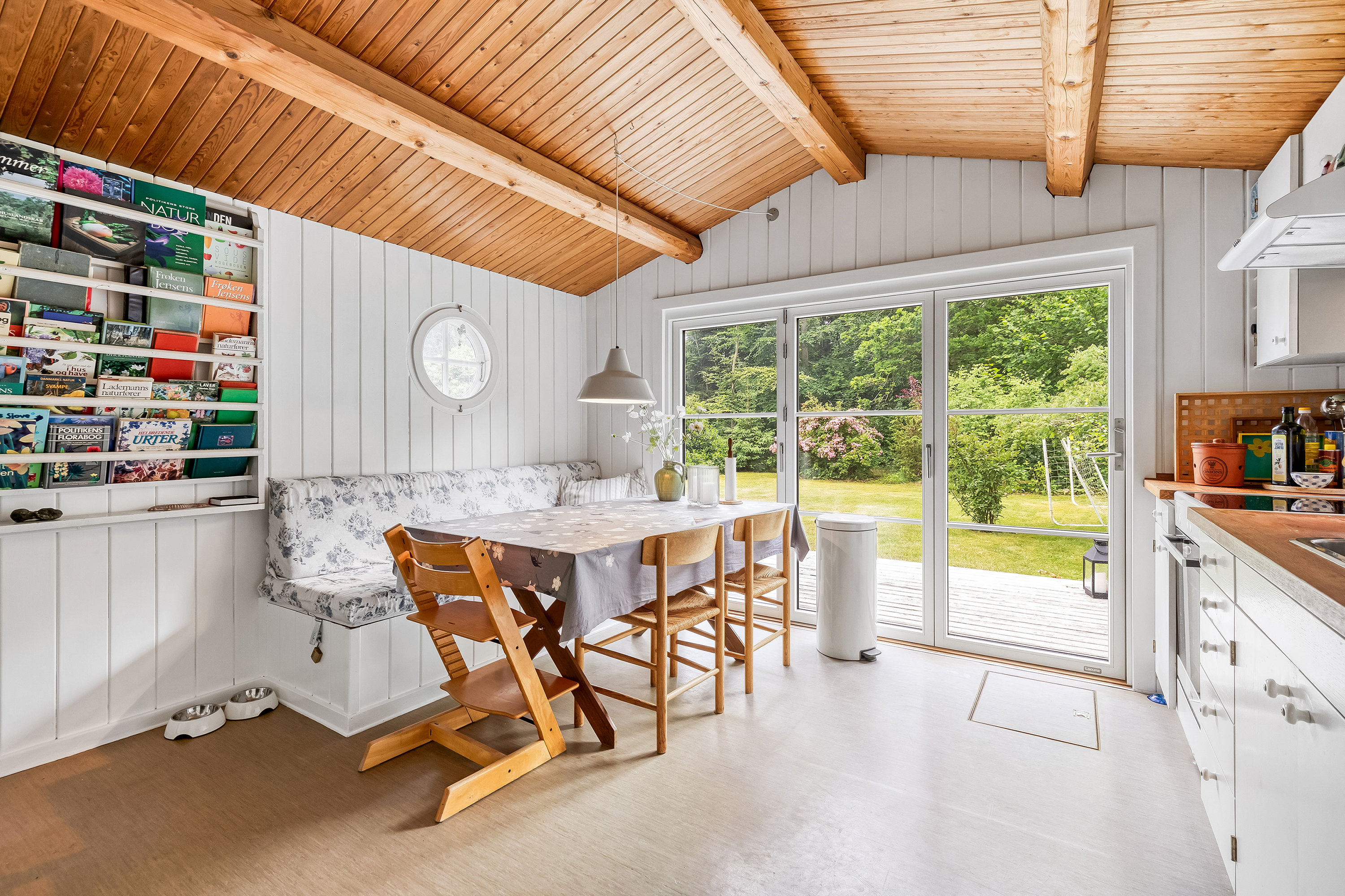 Fremhævet køkken billede i fuldskærmstilstand. Billede af Tvede Linds Vej 7, Tibirke Sand, 3300 Frederiksværk