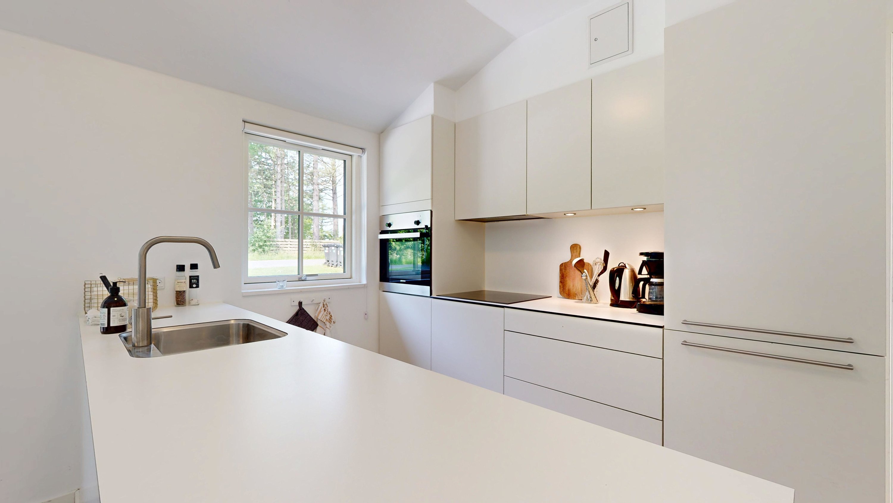 Fremhævet køkken billede i fuldskærmstilstand. Billede af Vædebrovej 16, 8660 Skanderborg