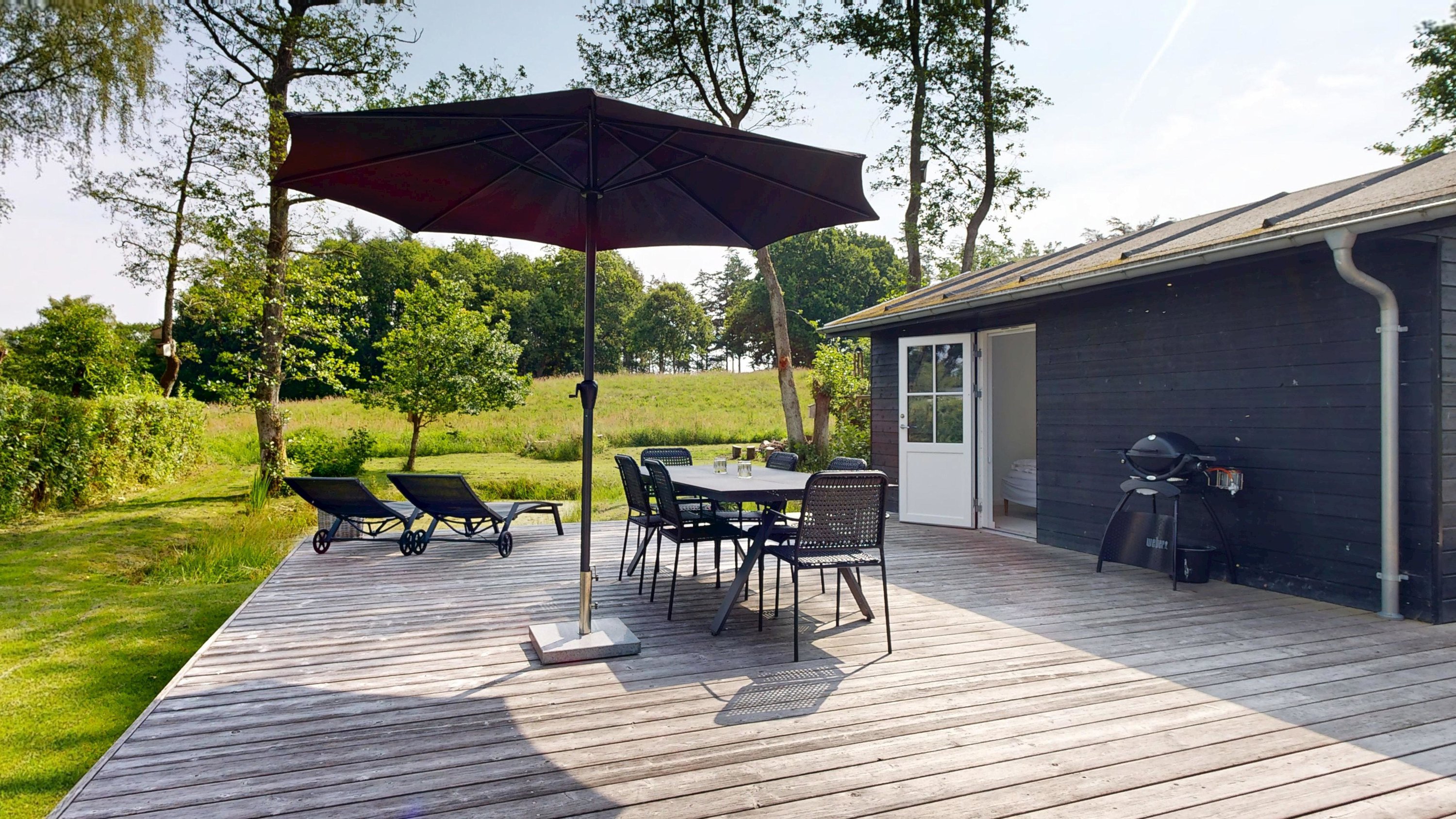 Fremhævet terrasse billede i fuldskærmstilstand. Billede af Vædebrovej 16, 8660 Skanderborg