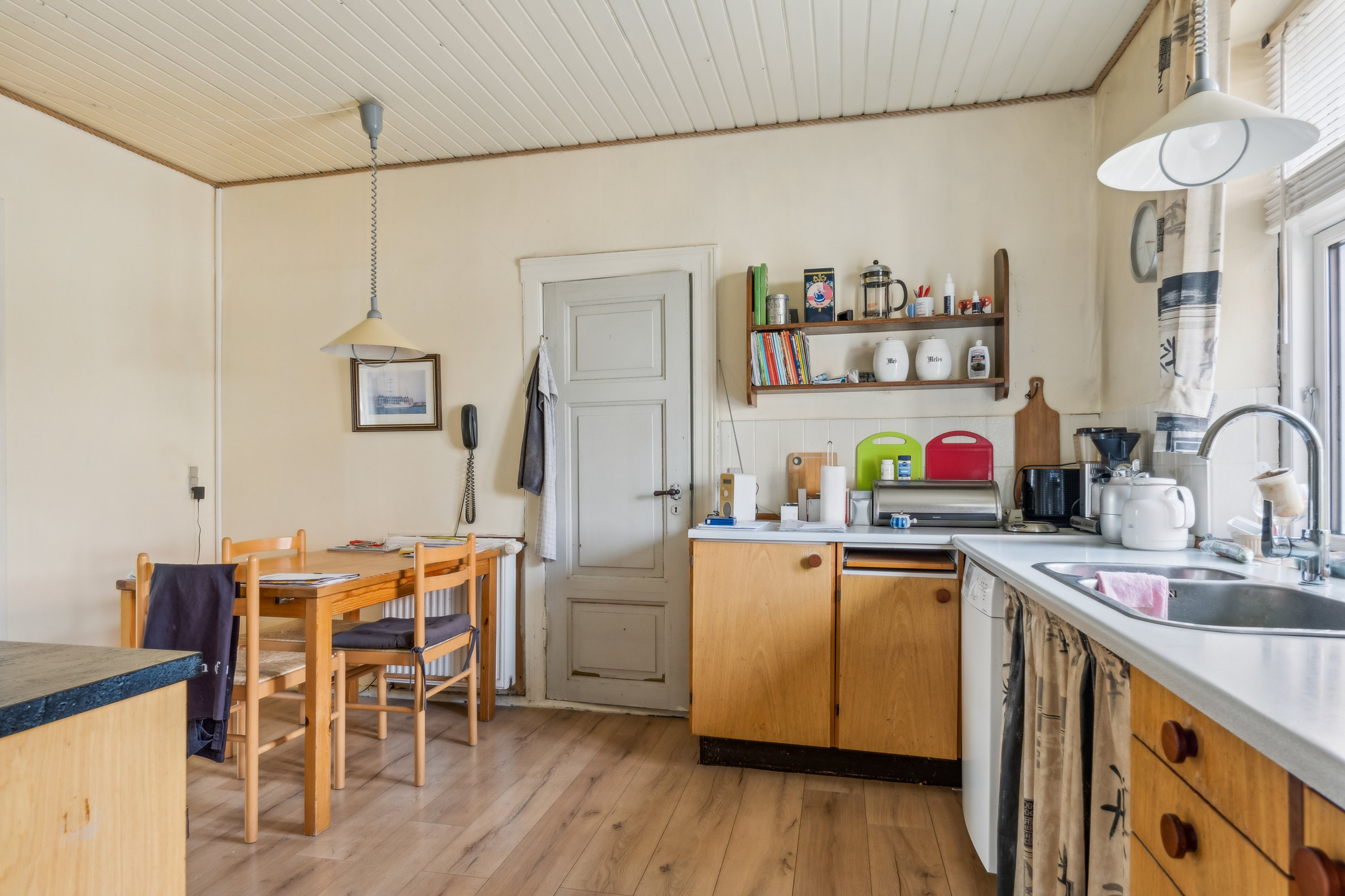 Fremhævet køkken billede i fuldskærmstilstand. Billede af Vinde Helsingevej 38, 4281 Gørlev