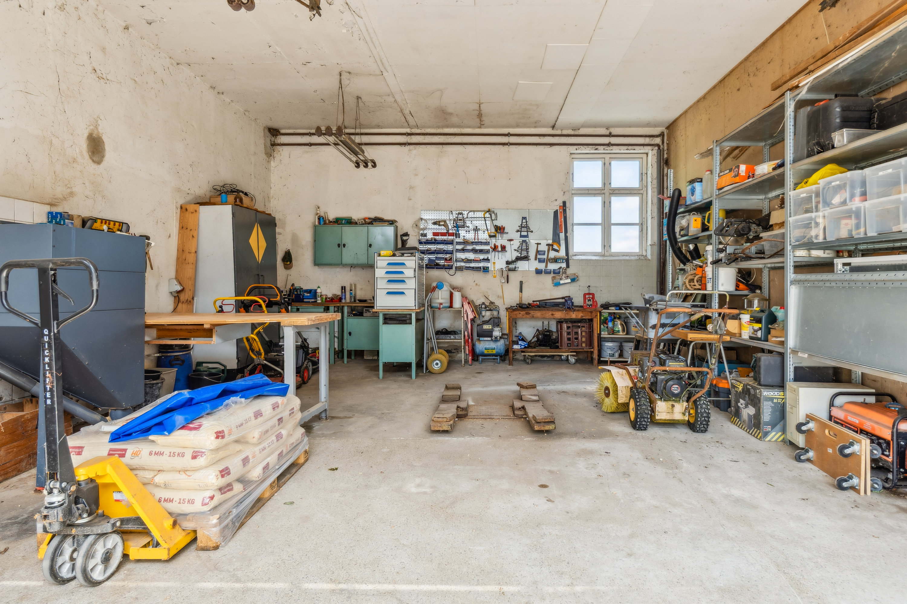 Fremhævet garage billede i fuldskærmstilstand. Billede af Vinde Helsingevej 38, 4281 Gørlev