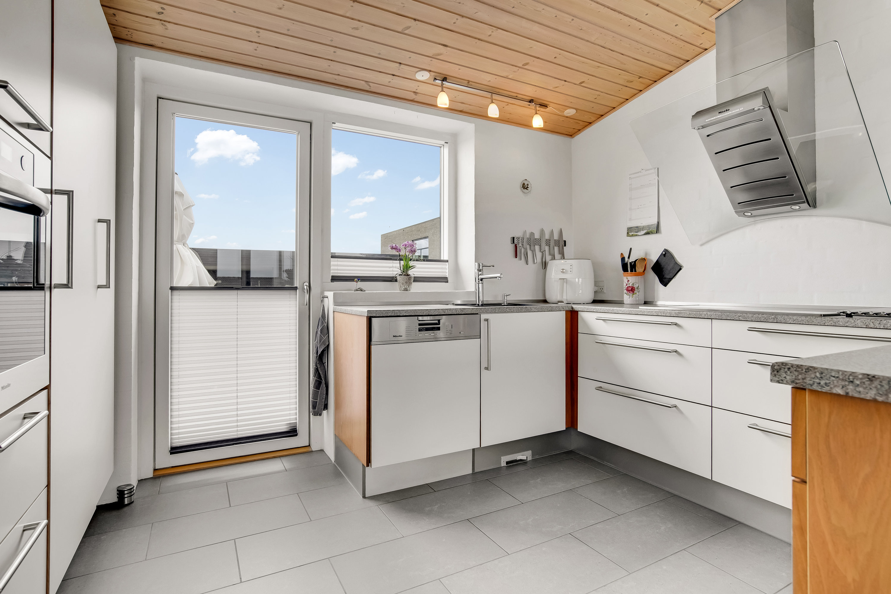 Fremhævet køkken billede i fuldskærmstilstand. Billede af Kjelding Høj 34, 7600 Struer