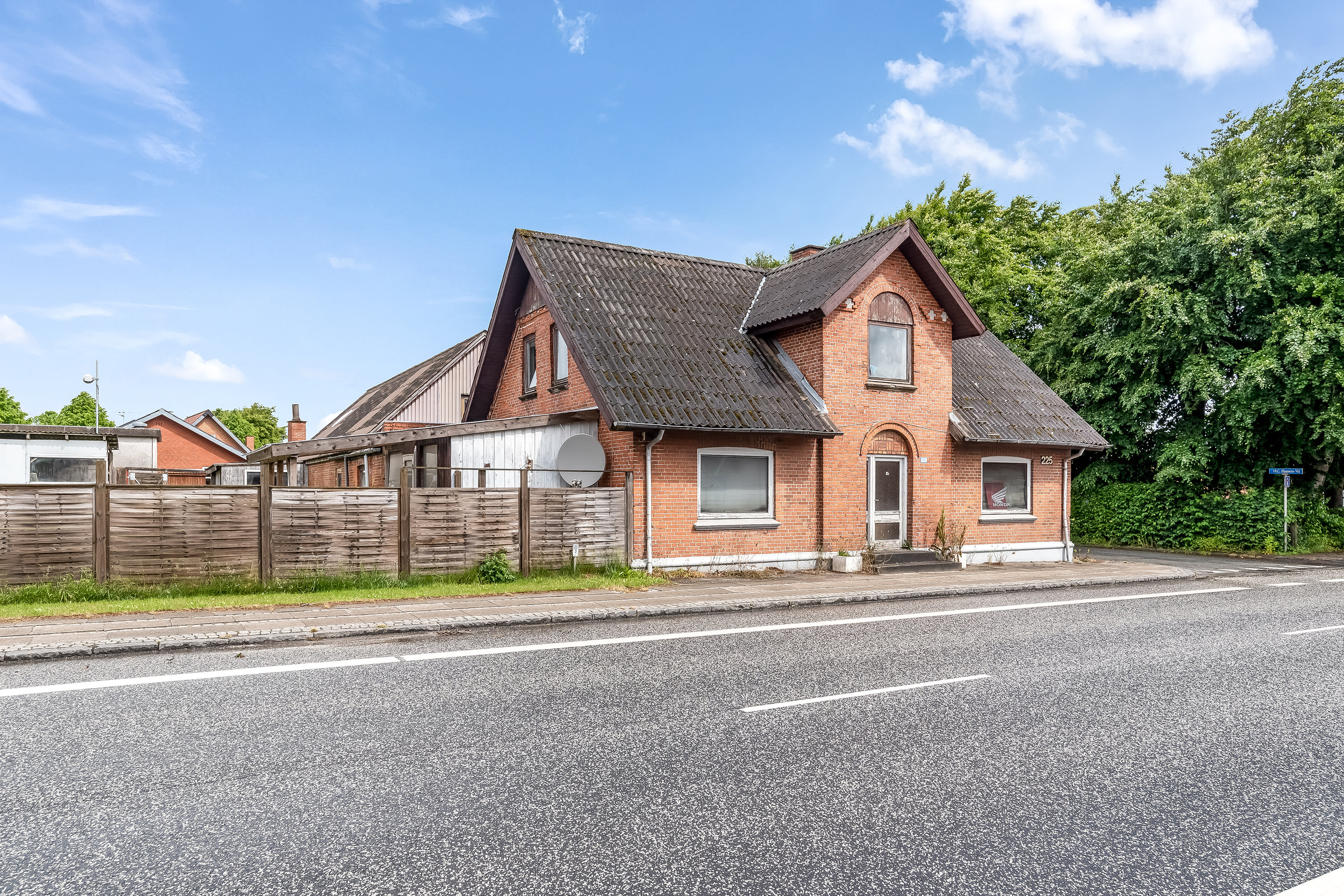 Fremhævet ejendommen billede i fuldskærmstilstand. Billede af Viborgvej 225, Skave, 7500 Holstebro