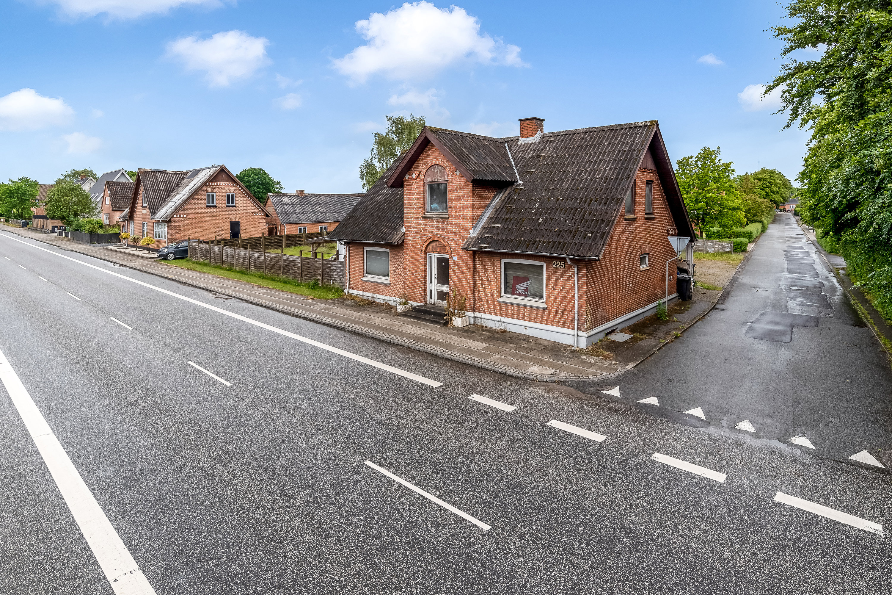Fremhævet ejendommen billede i fuldskærmstilstand. Billede af Viborgvej 225, Skave, 7500 Holstebro