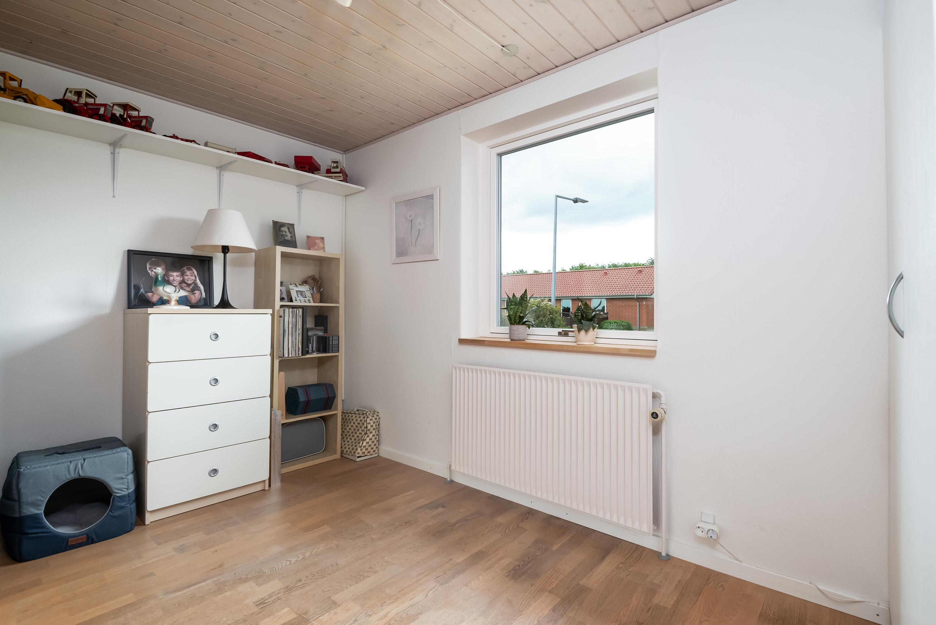 Fremhævet  billede i fuldskærmstilstand. Billede af Blomstervænget 11, 9750 Østervrå