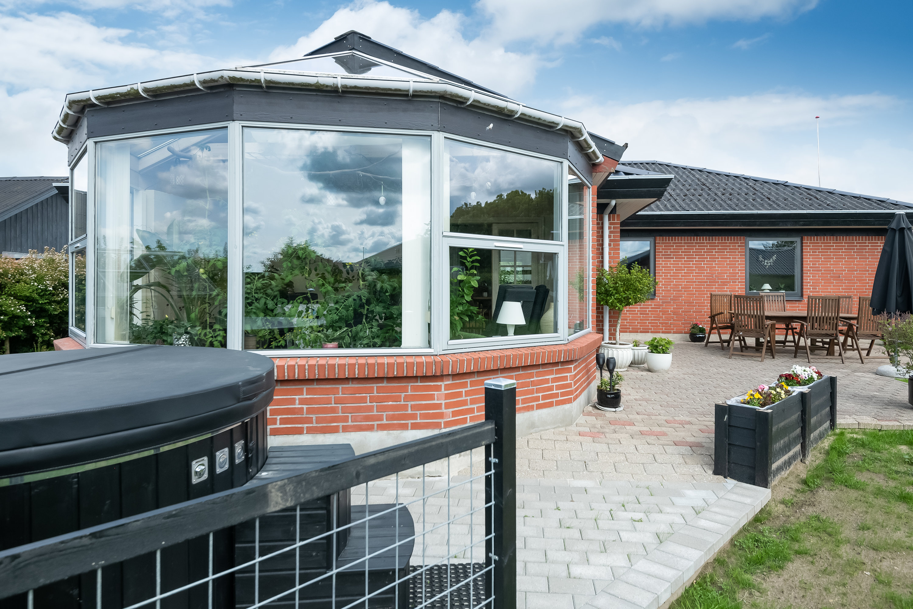 Fremhævet  billede i fuldskærmstilstand. Billede af Blomstervænget 11, 9750 Østervrå