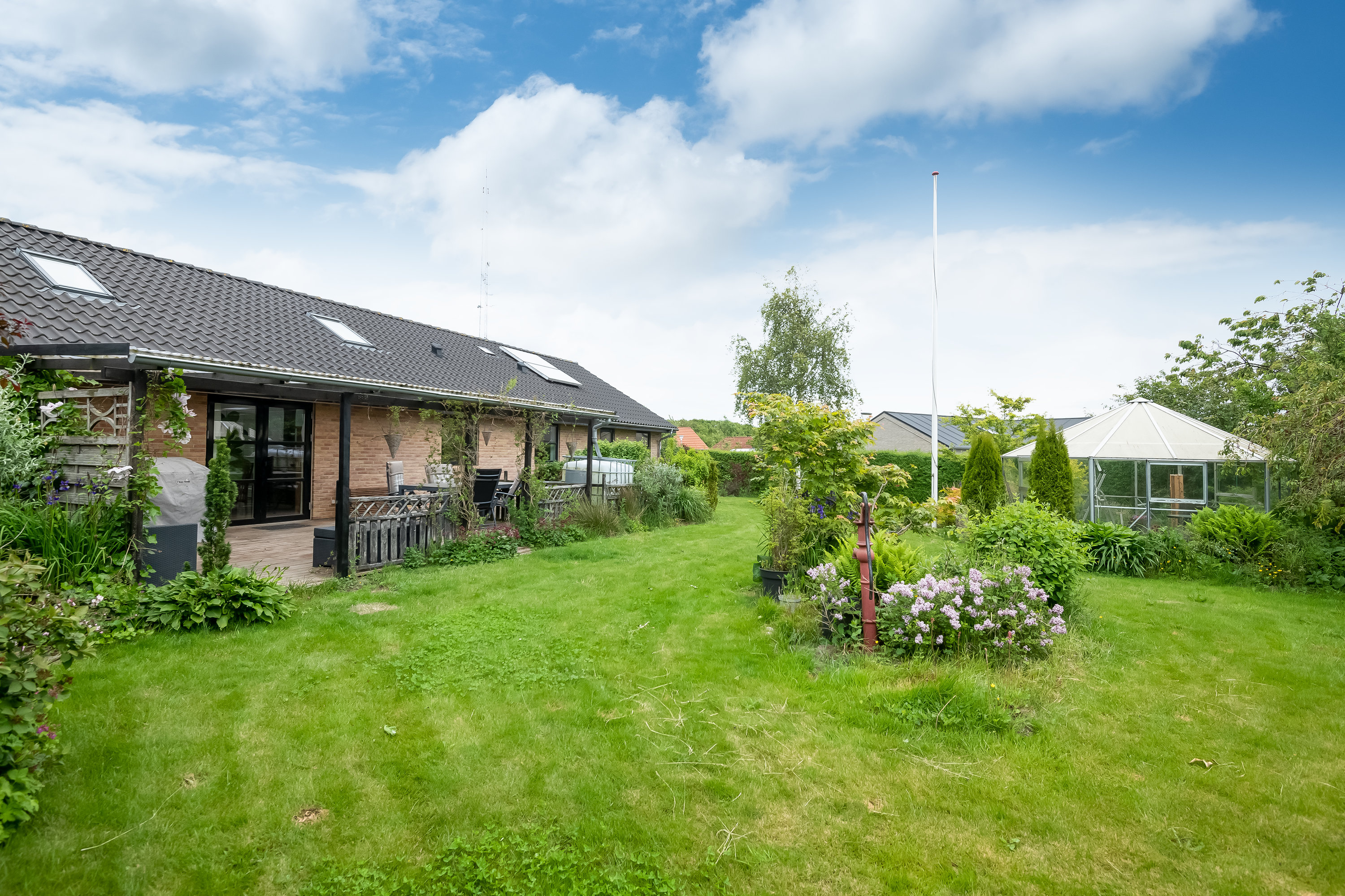 Miniaturebillede 1: . Billede af Rundmarken 9, 9800 Hjørring